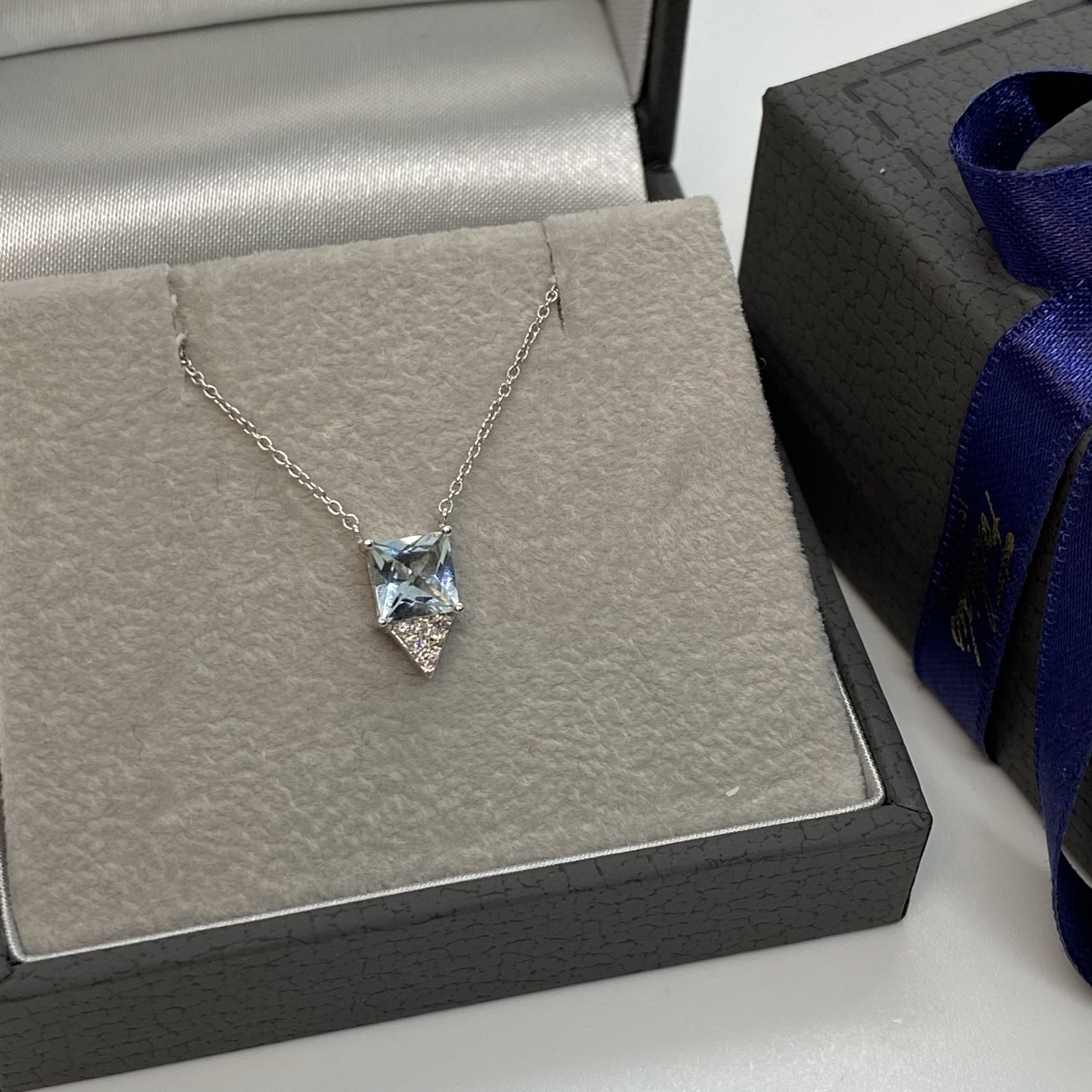 Square Aquamarine diamond pendant — Melina Fachidis (4)
