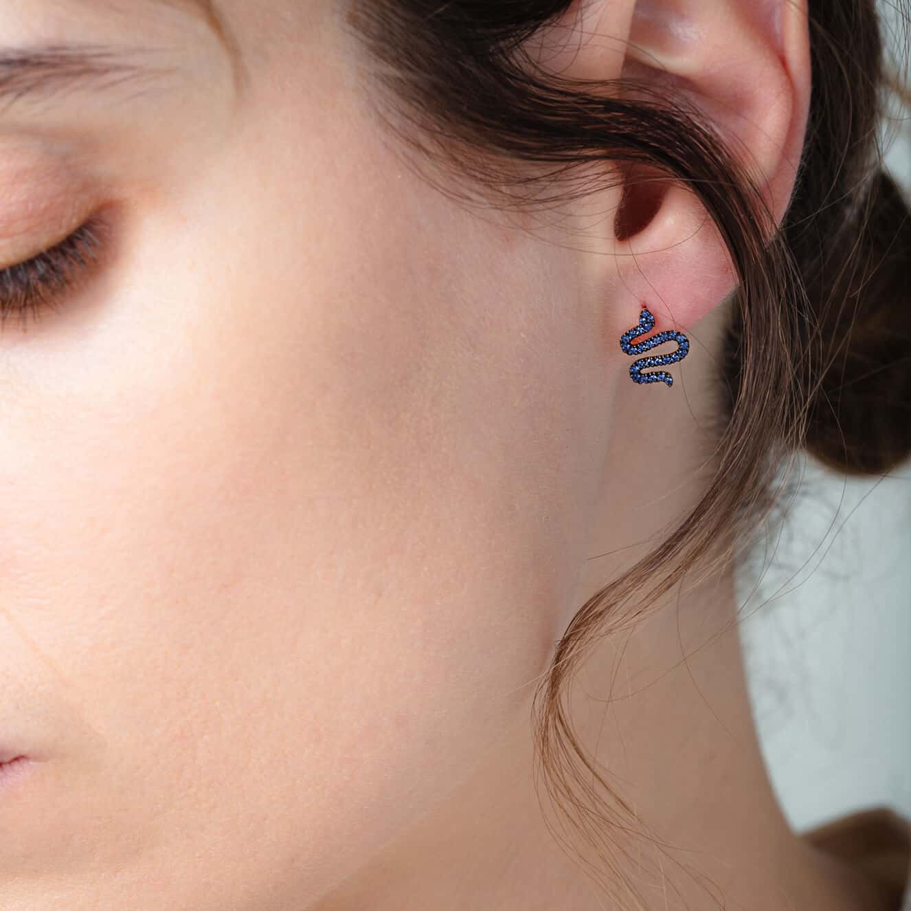 Blue sapphire snake earrings — Melina Fachidis (3)