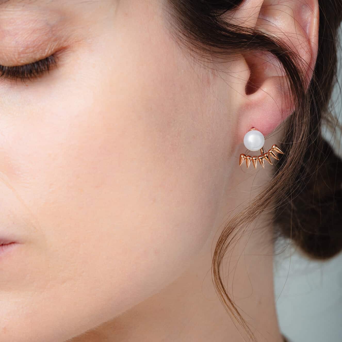 Pearls and sun rays detachable earrings — Melina Fachidis (3)