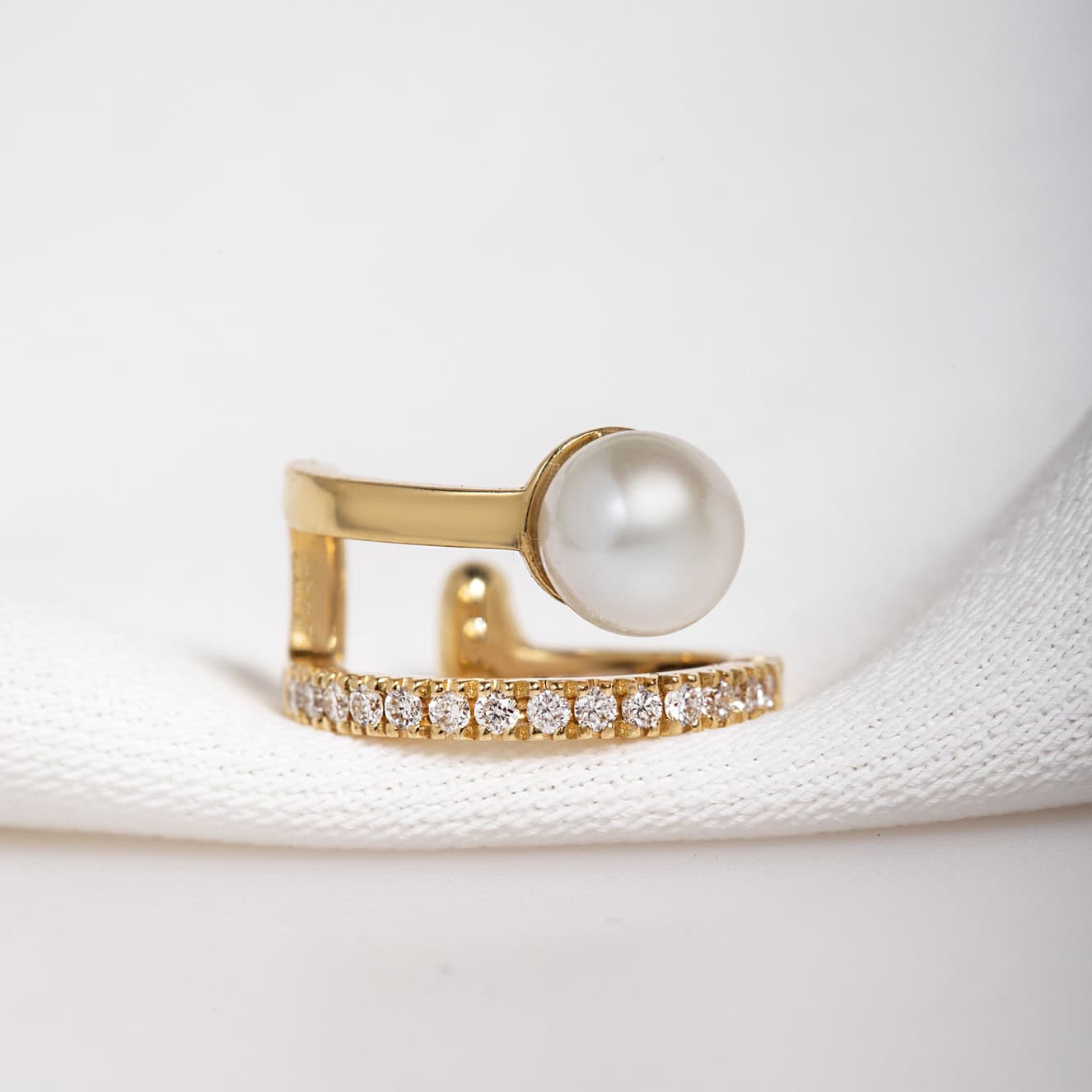Cuff earring with pearl — Melina Fachidis (2)