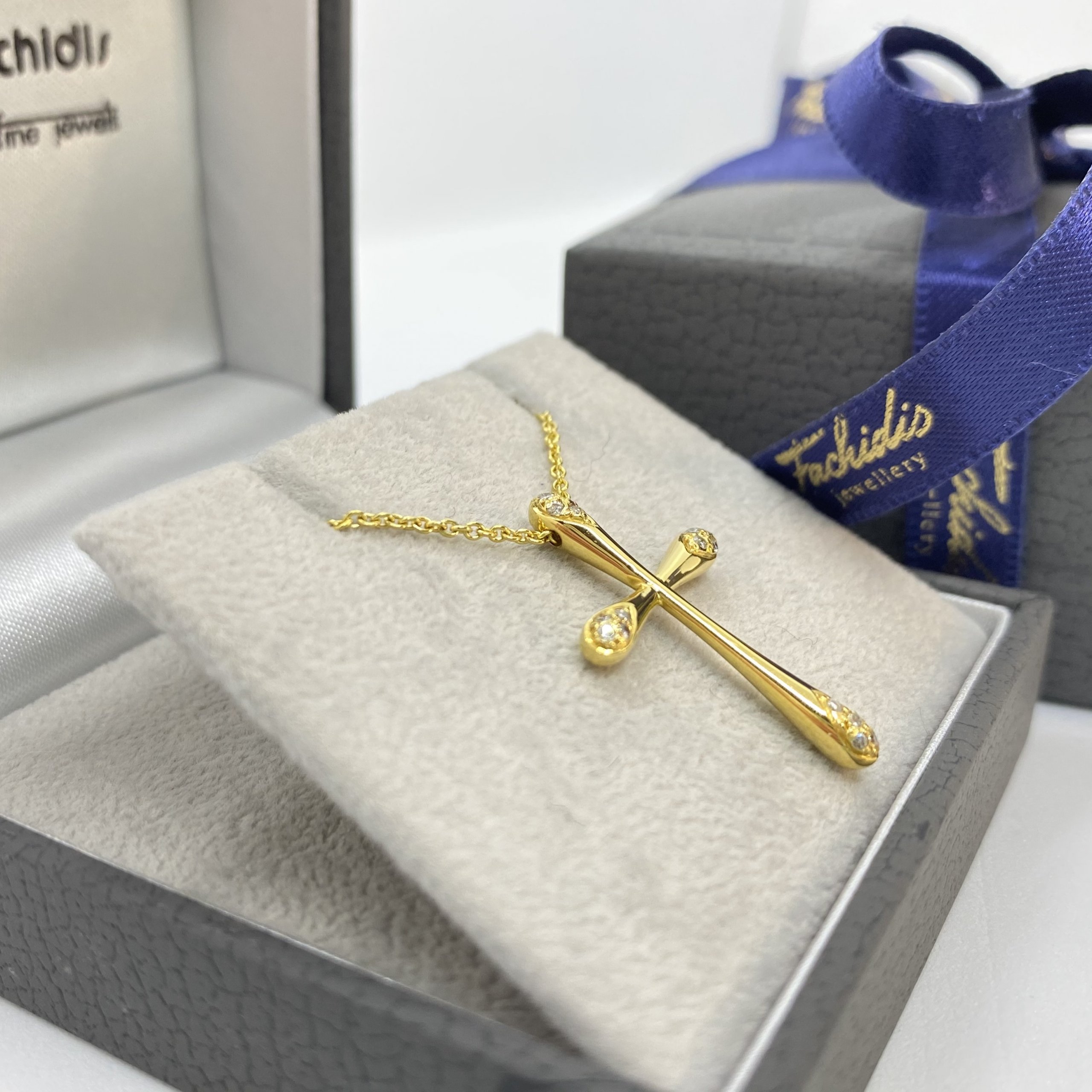 Cross with rounded diamond edges — Melina Fachidis (6)