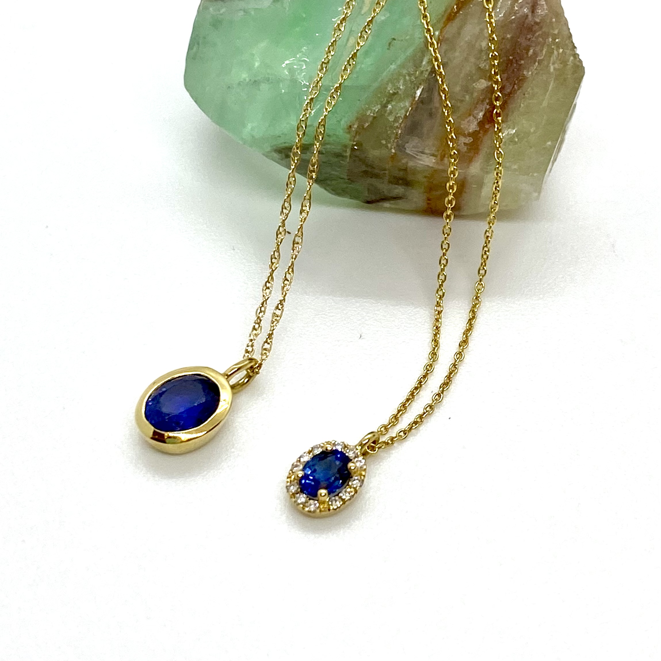 Oval sapphire rosetta pendant — Melina Fachidis (4)