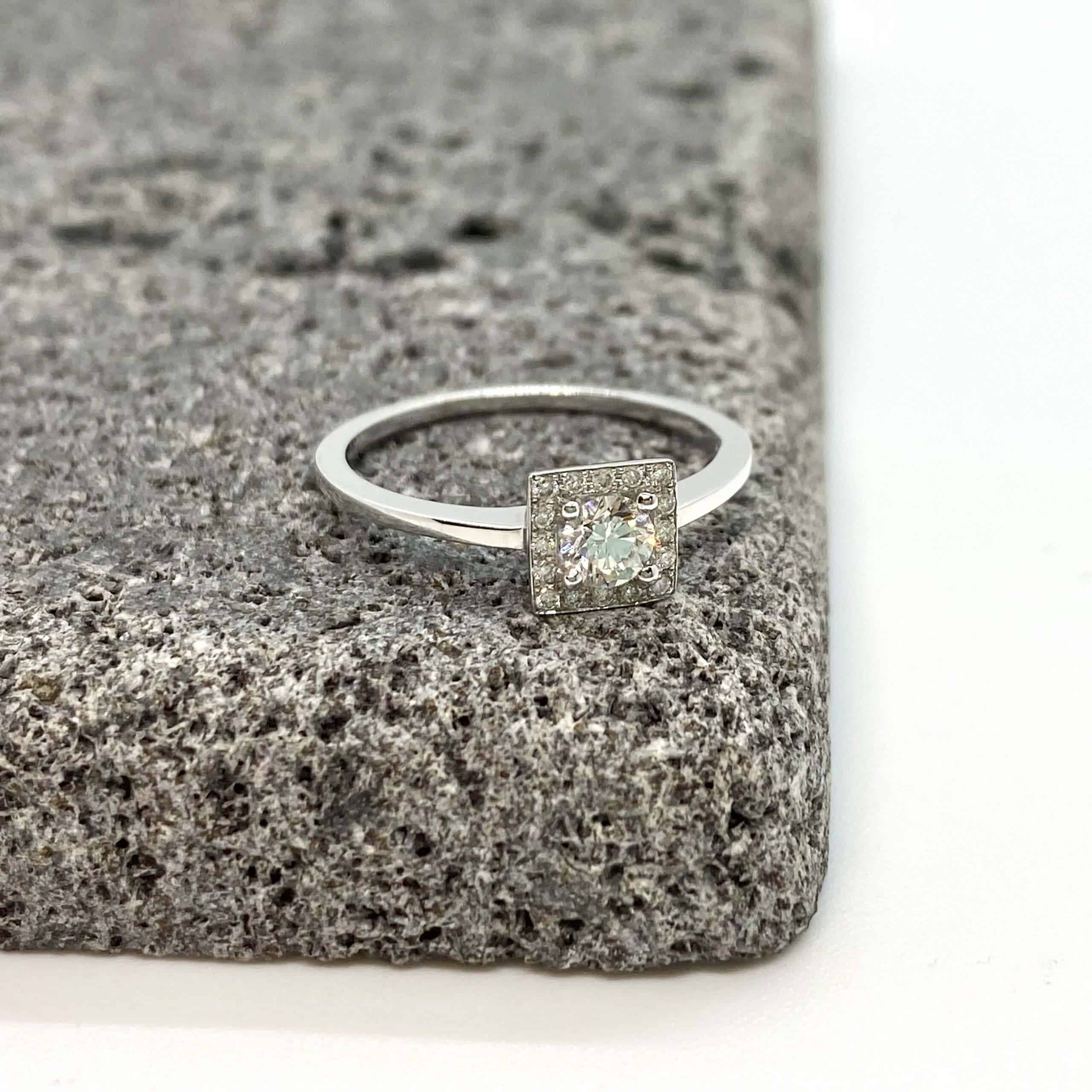 Square shape solitaire diamond ring — Melina Fachidis (5)