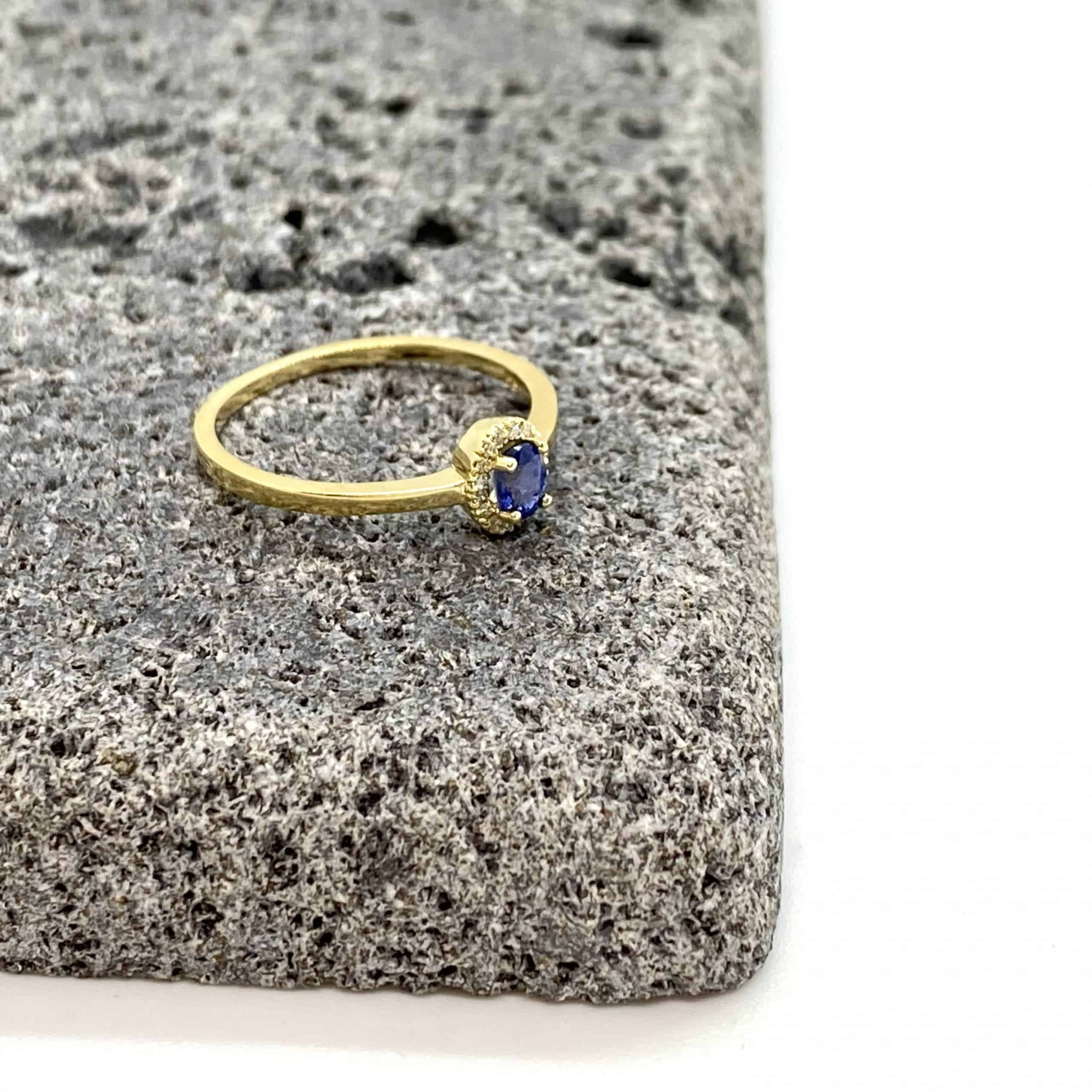 Blue sapphire Rosetta ring — Melina Fachidis (5)