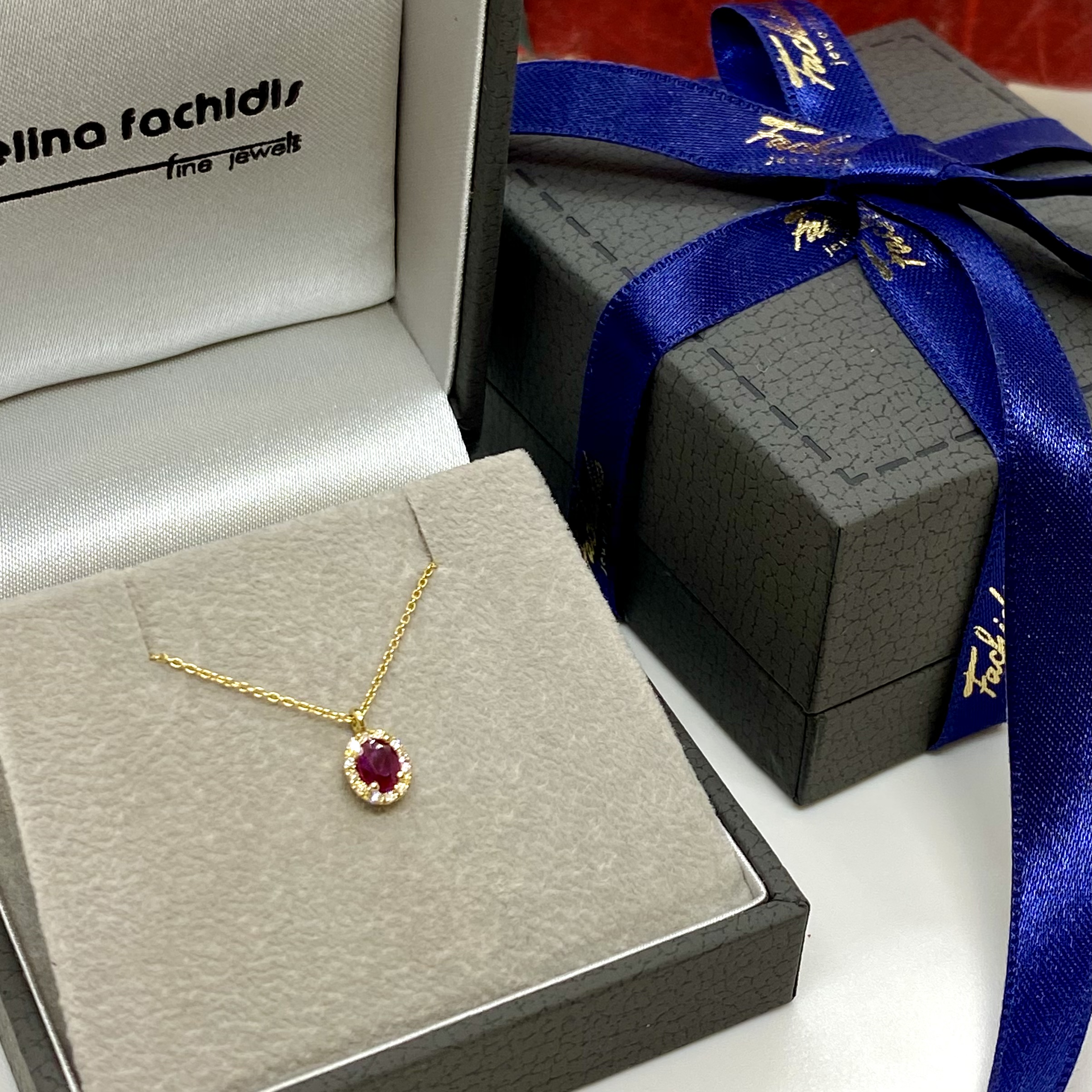 Rosetta pendant with ruby and diamonds — Melina Fachidis (4)
