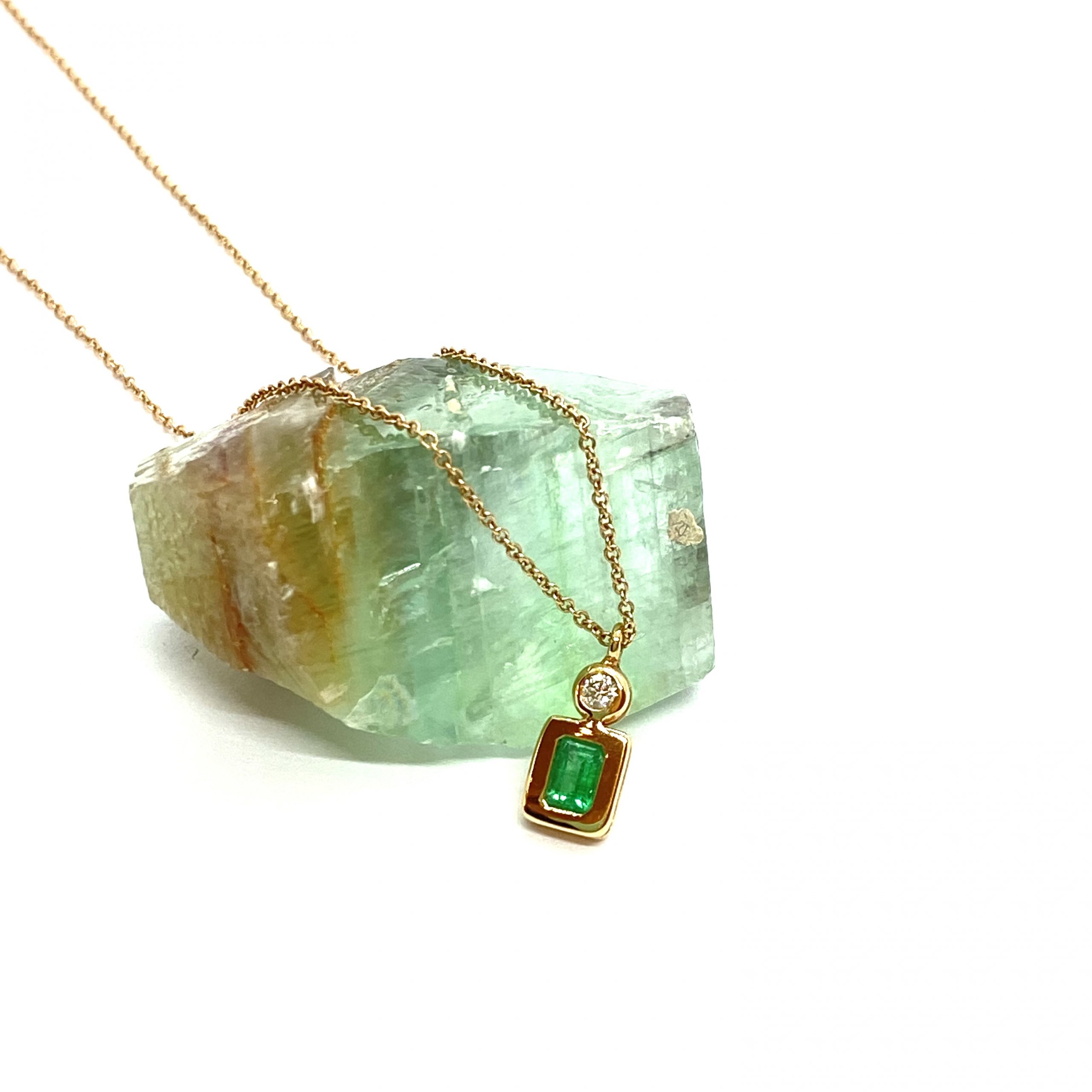 Emerald and diamond geometric pendant — Melina Fachidis (4)