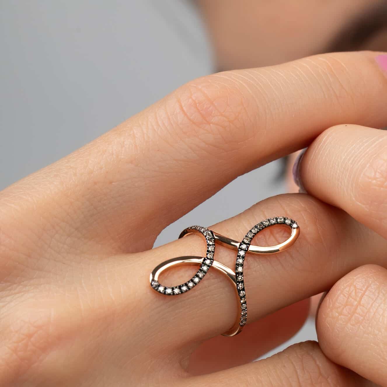 Bow statement diamond ring — Melina Fachidis (3)
