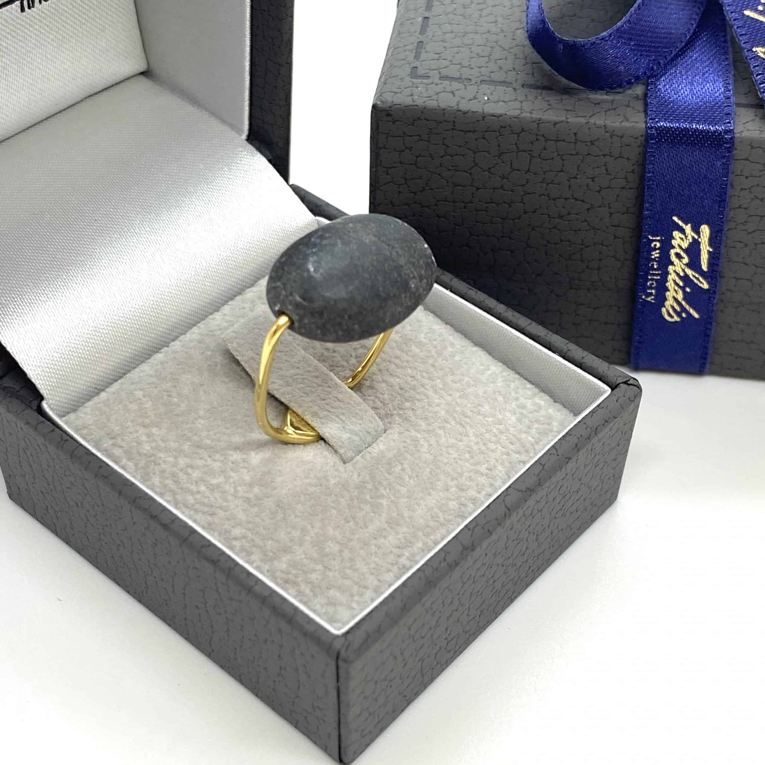 Sea pebble gold wire ring — Melina Fachidis (2)
