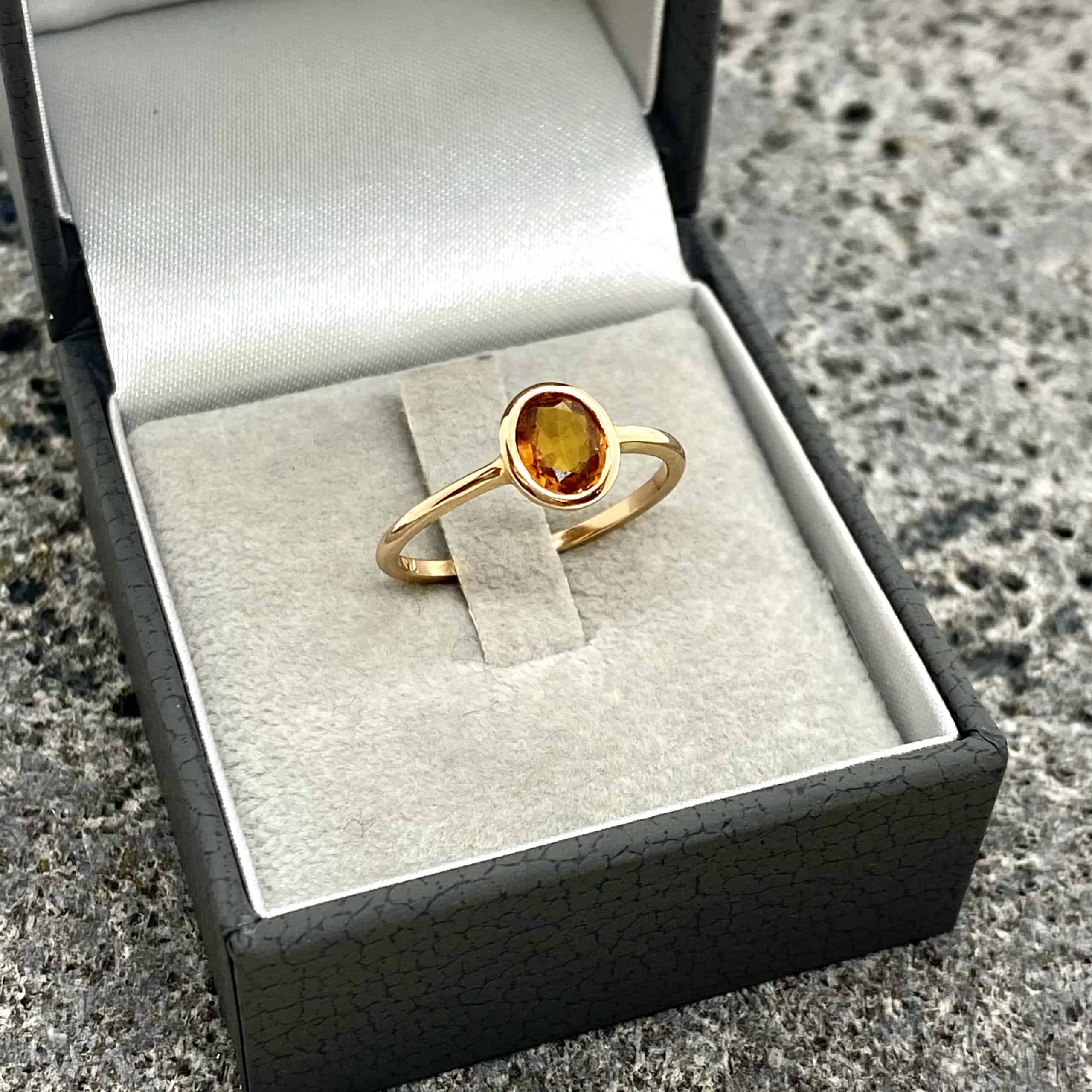 Orange sapphire solitaire ring — Melina Fachidis (3)