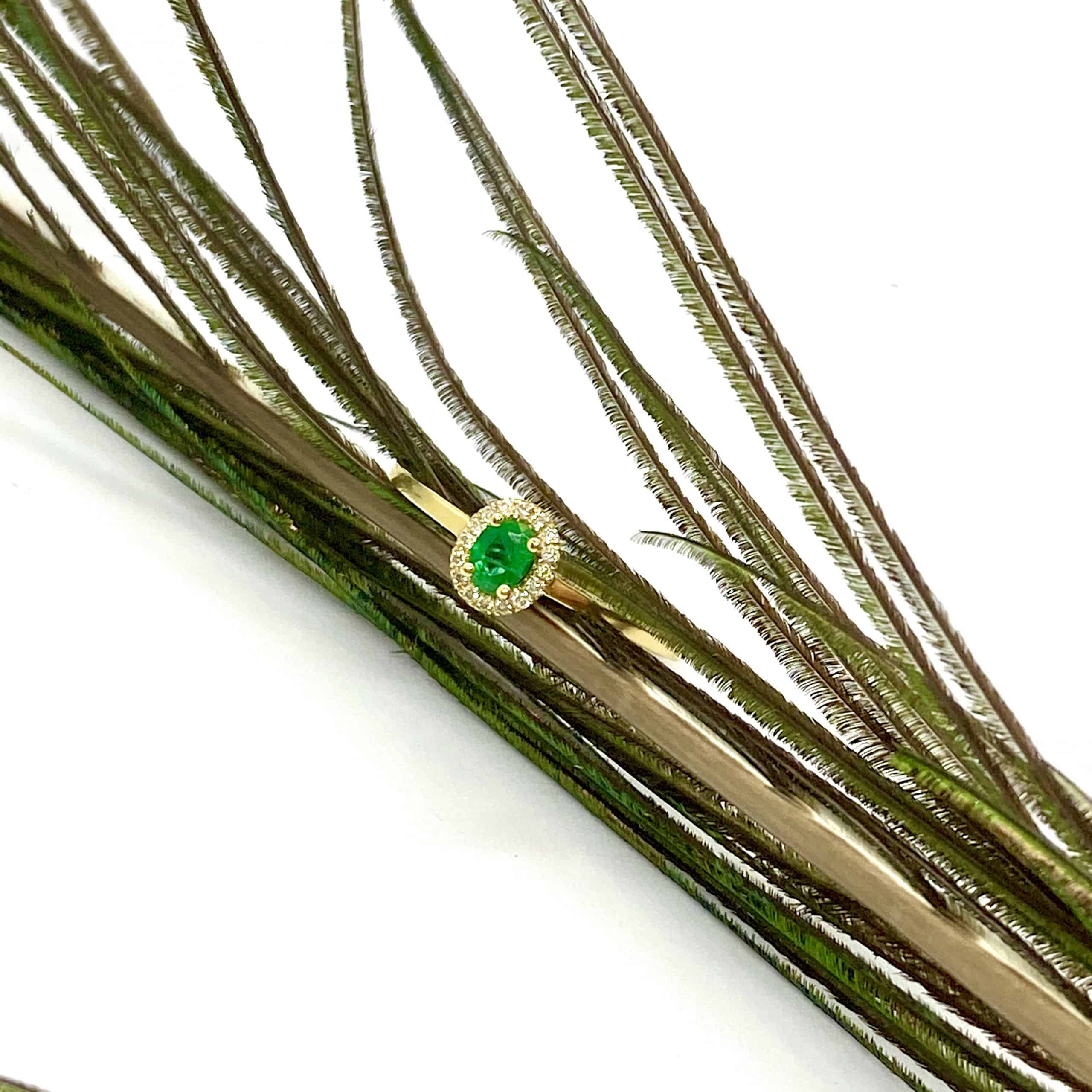 Oval emerald rosetta ring — Melina Fachidis (5)