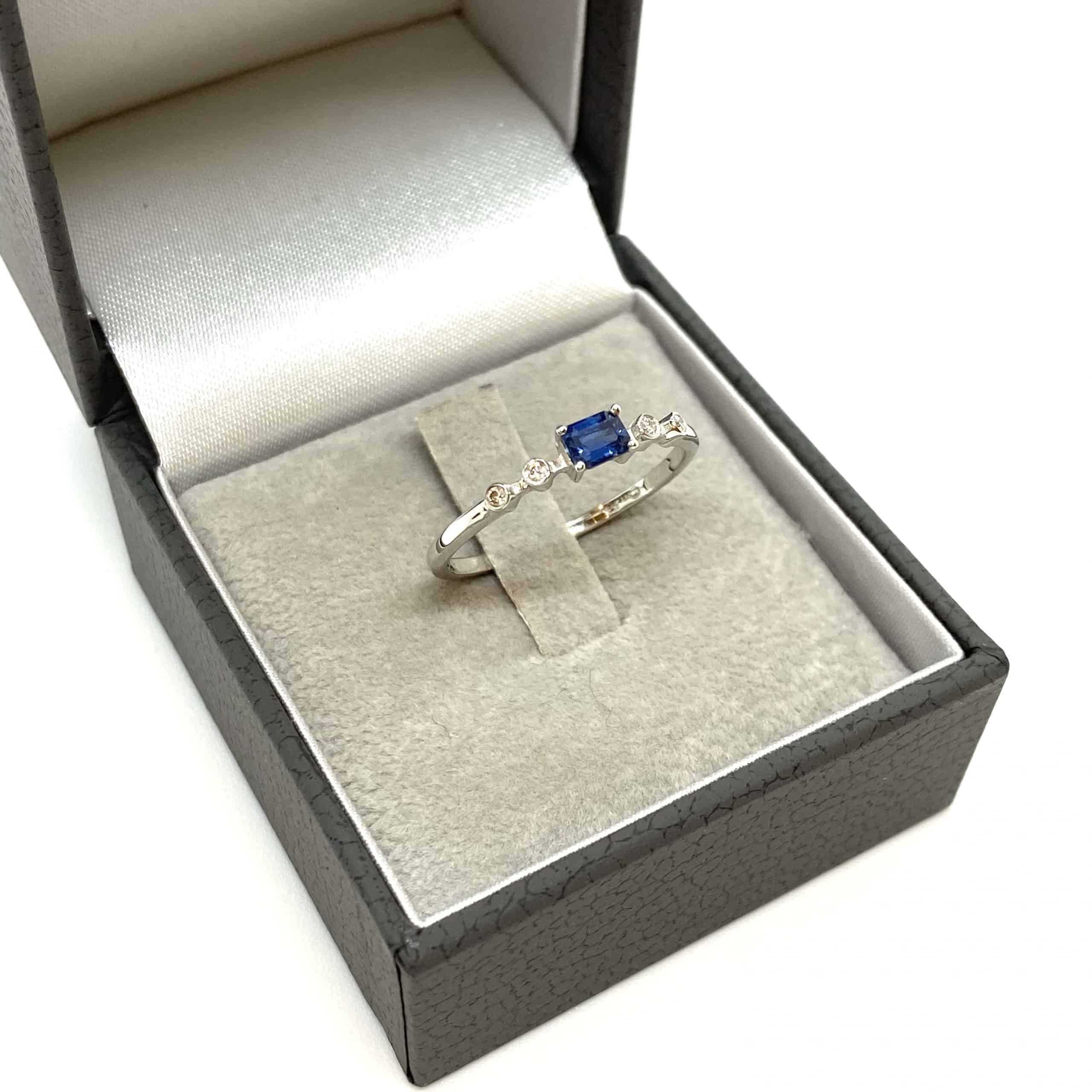 Rectangular blue sapphire ring with diamonds — Melina Fachidis (4)