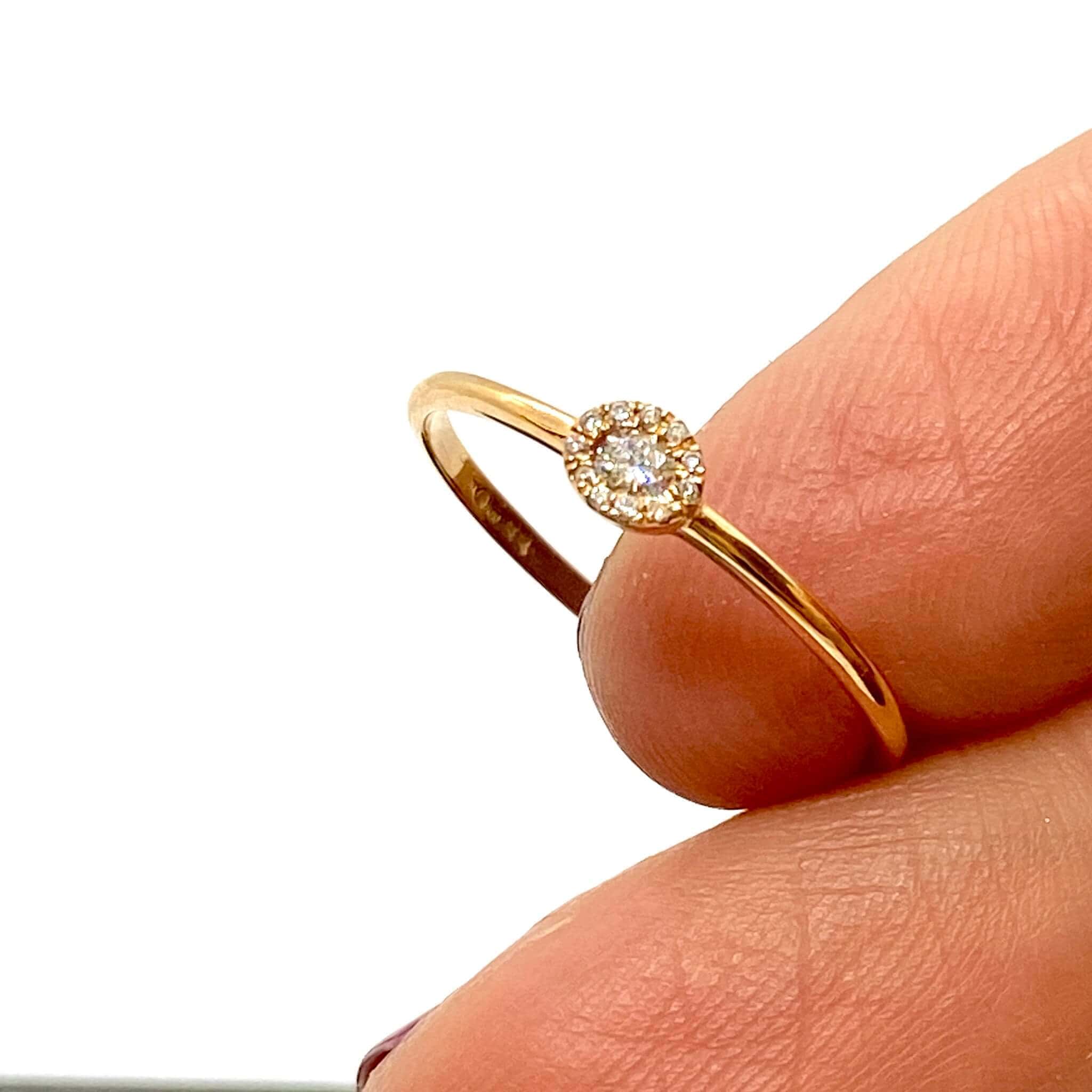 Minimalistic solitaire diamond ring — Melina Fachidis (3)