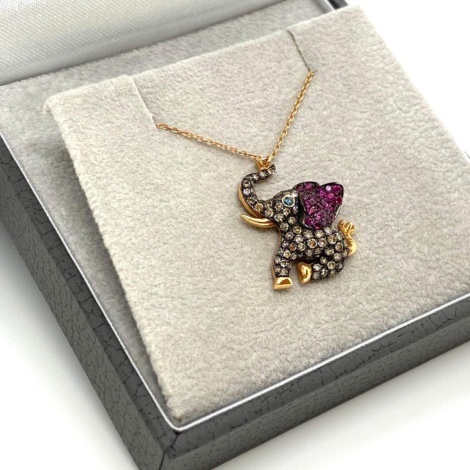 Happy elephant diamond pendant — Melina Fachidis (3)