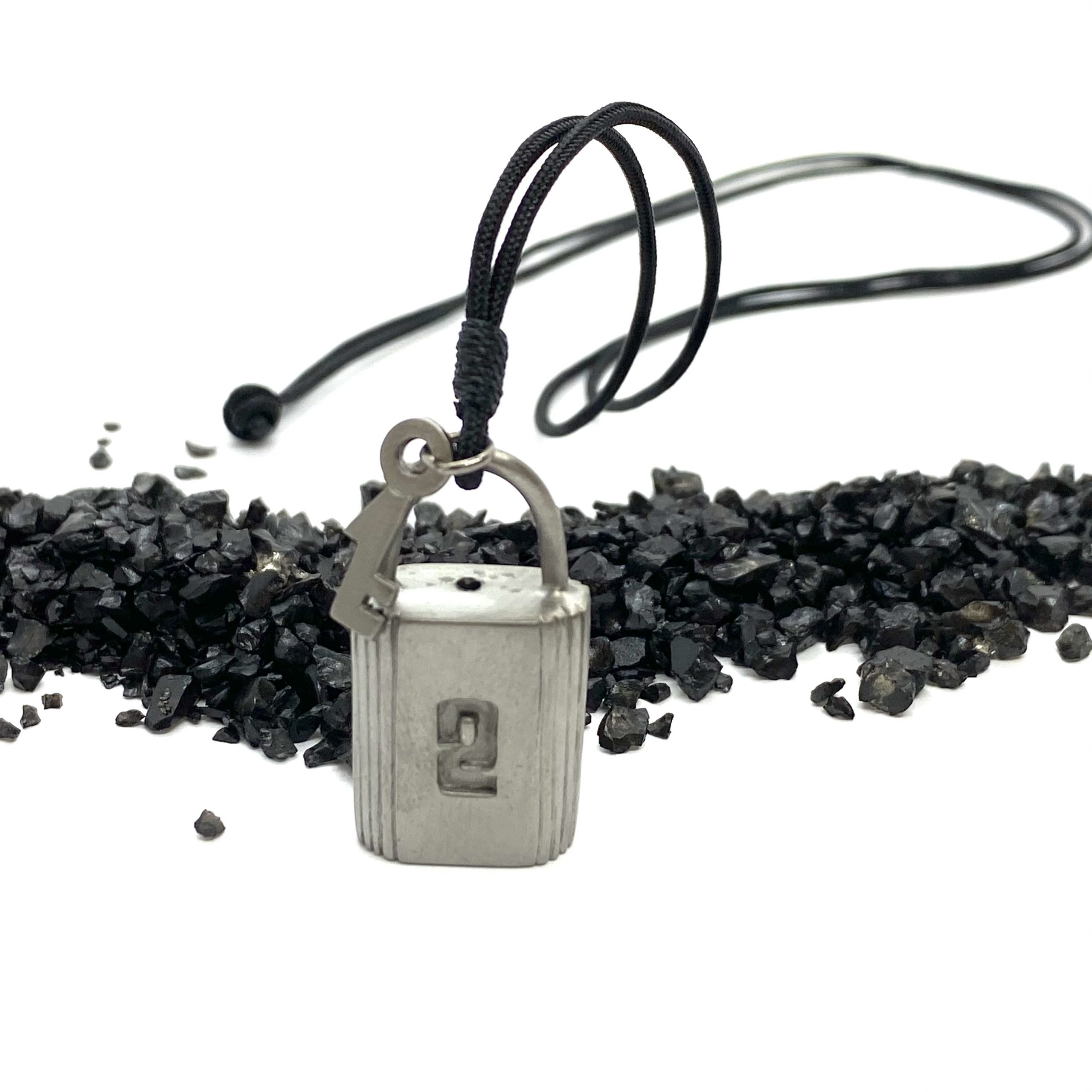 Locker 2021 pendant — Melina Fachidis (3)