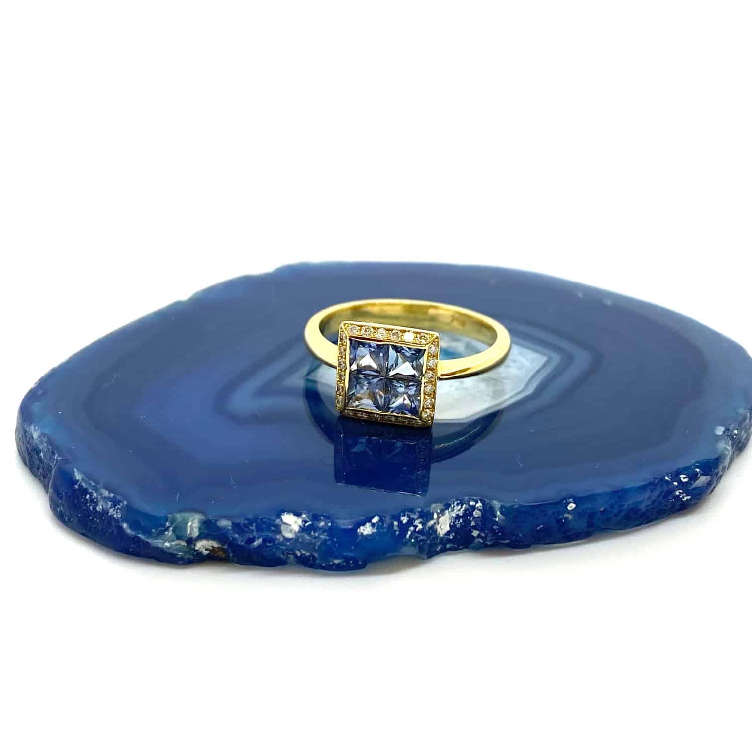 Princess cut sapphires and diamonds ring — Melina Fachidis (4)