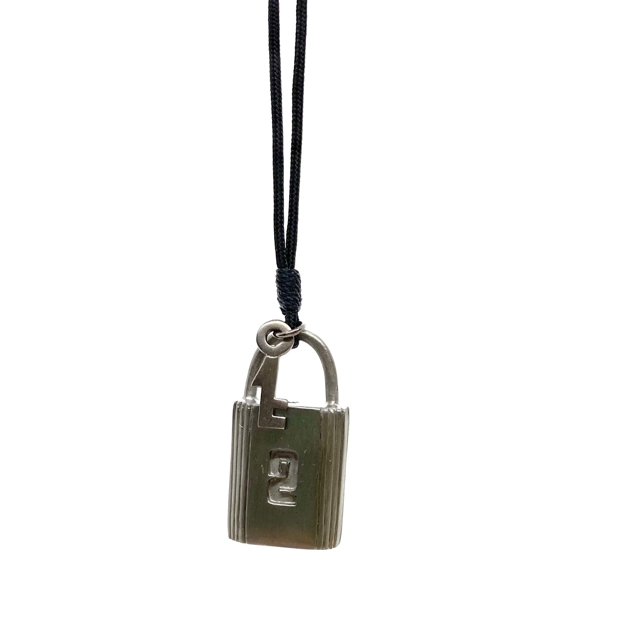 Locker 2021 pendant — Melina Fachidis