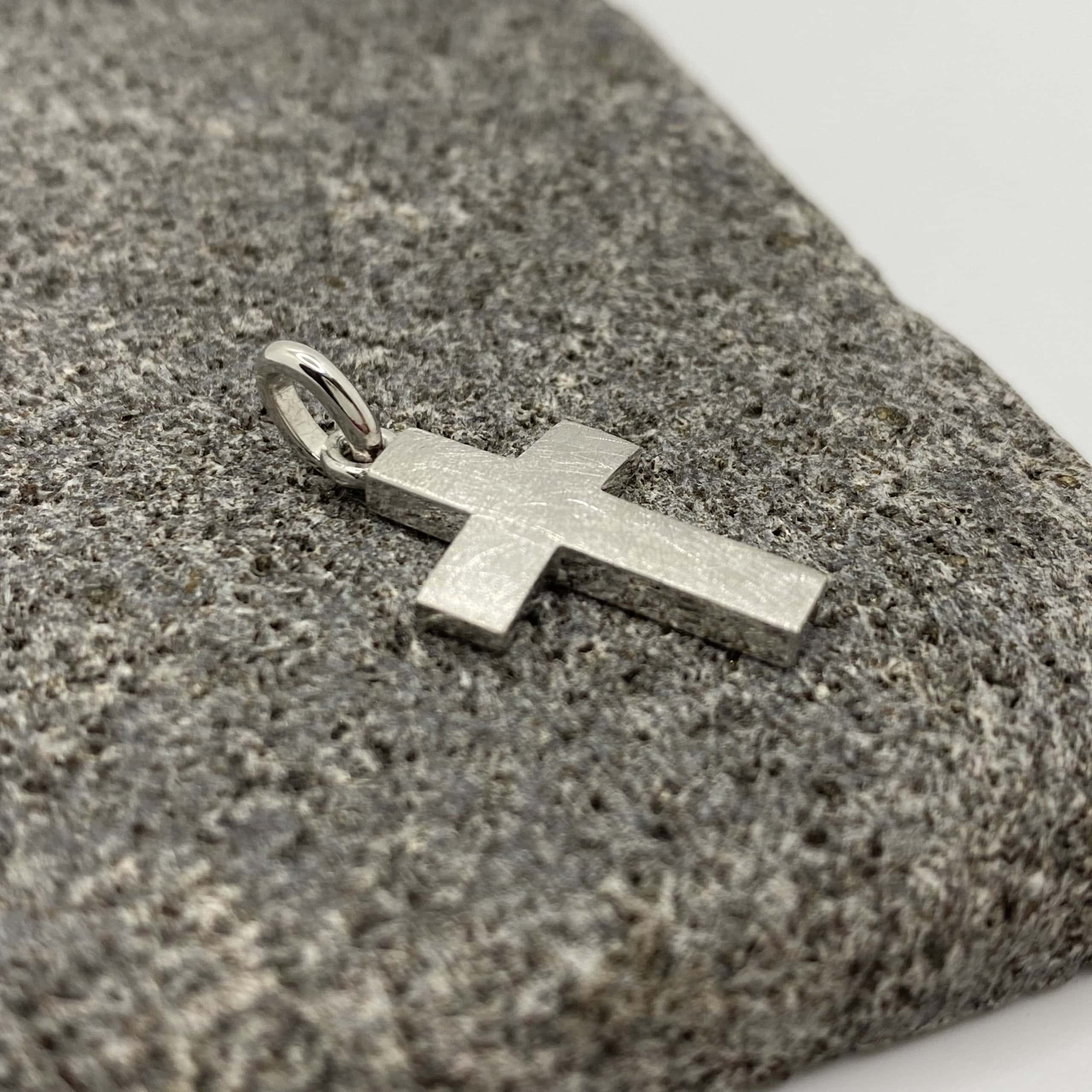 White gold cross with scratched design — Melina Fachidis (6)