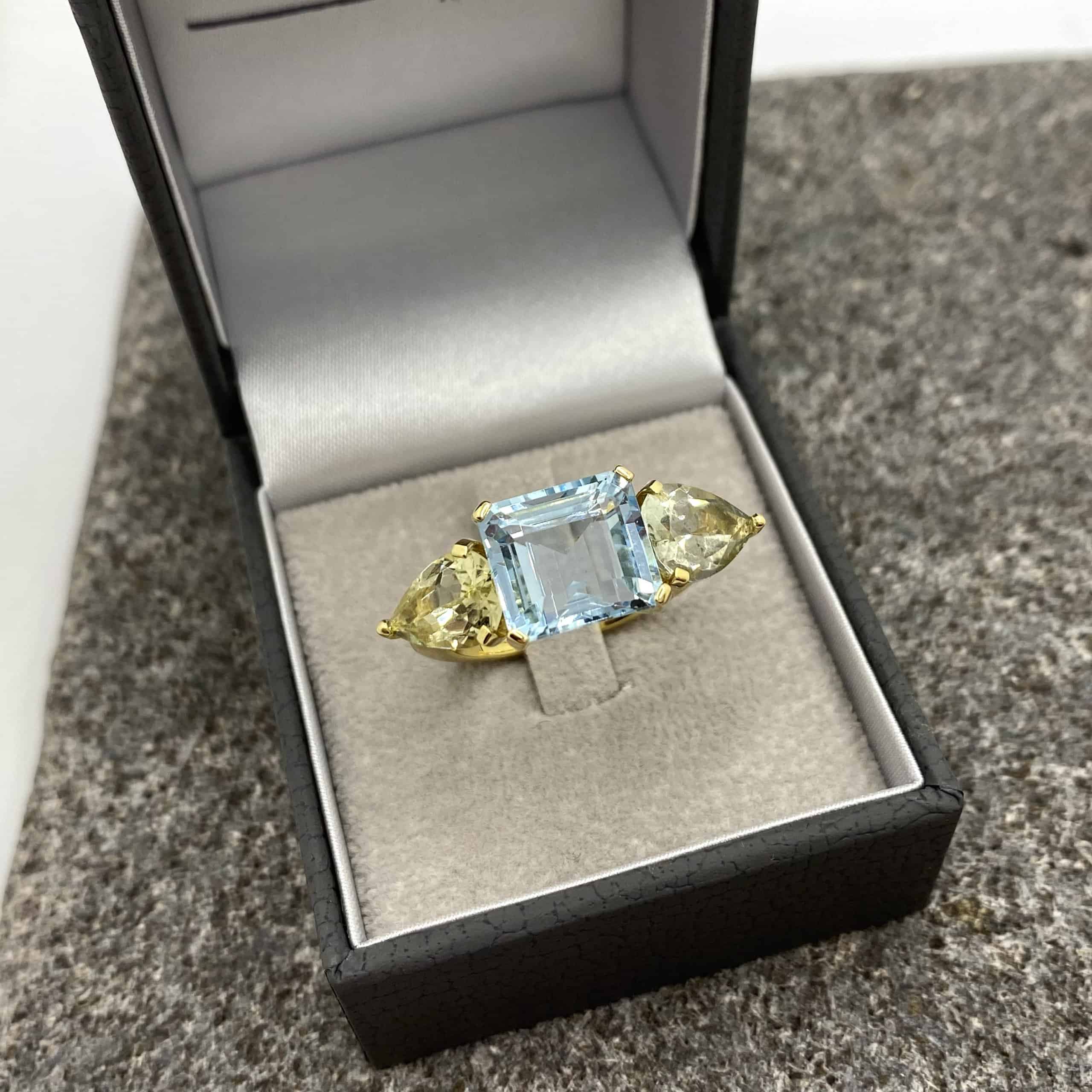 Three stone 18k yellow gold ring — Melina Fachidis (3)