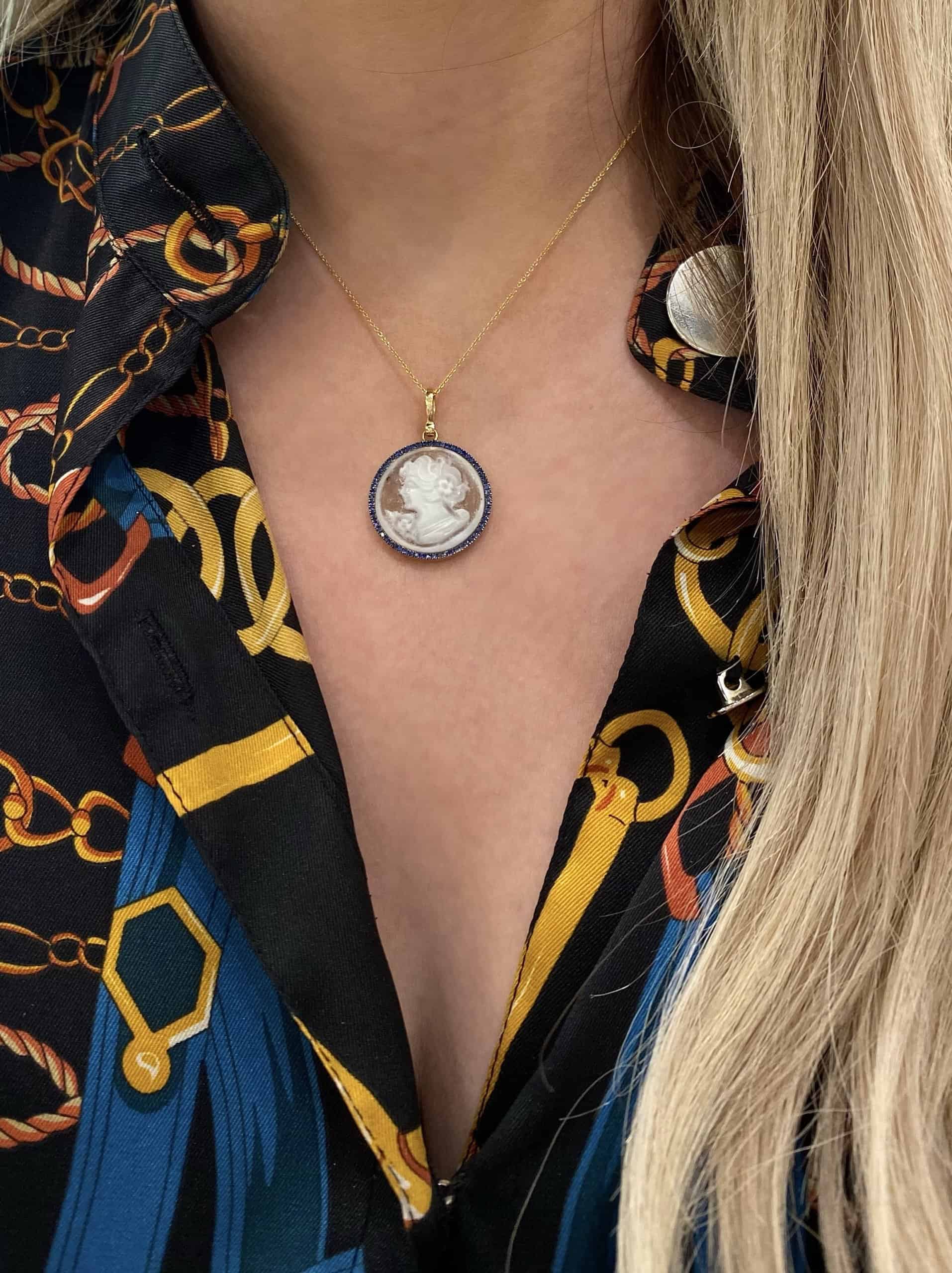 Cameo pendant with blue sapphires — Melina Fachidis (5)