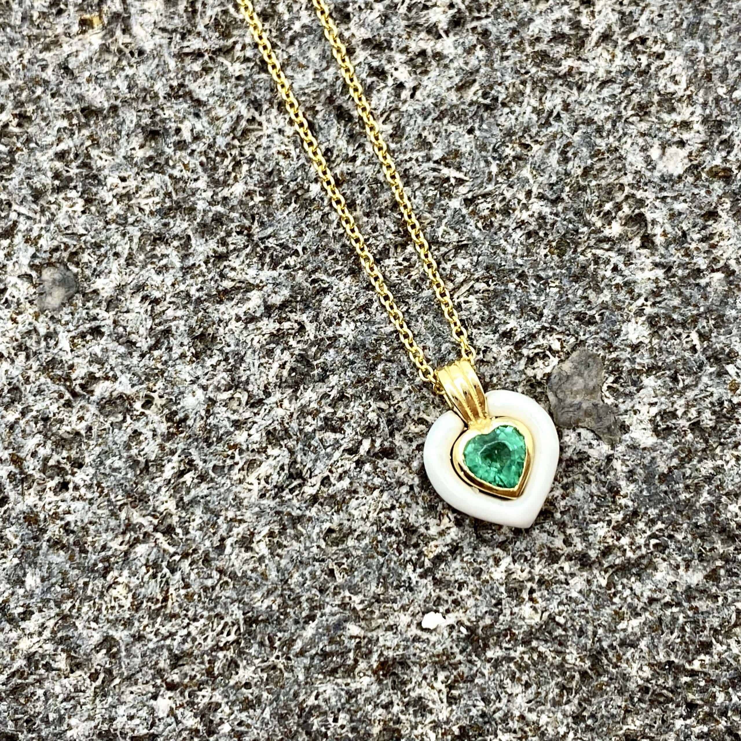 Emerald heart-shaped pendant — Melina Fachidis (4)