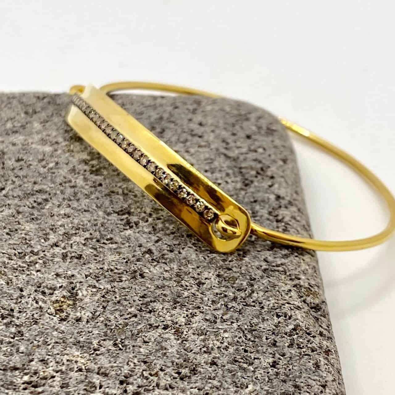 Brown diamond yellow gold cuff bracelet — Melina Fachidis (4)