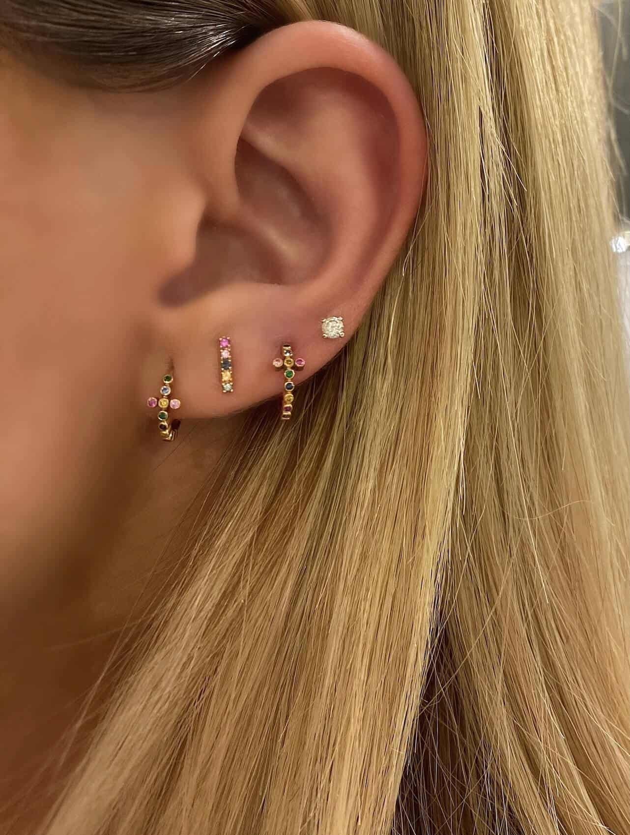 Pair of bar studs with multicolor mineral sapphires — Melina Fachidis (4)