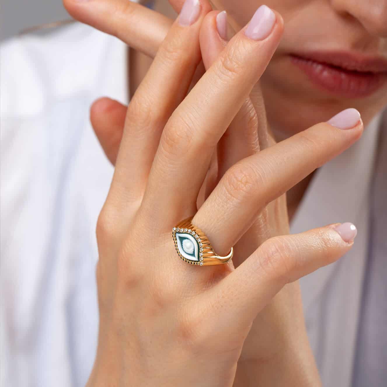 Eye-shaped carved agate ring — Melina Fachidis (3)