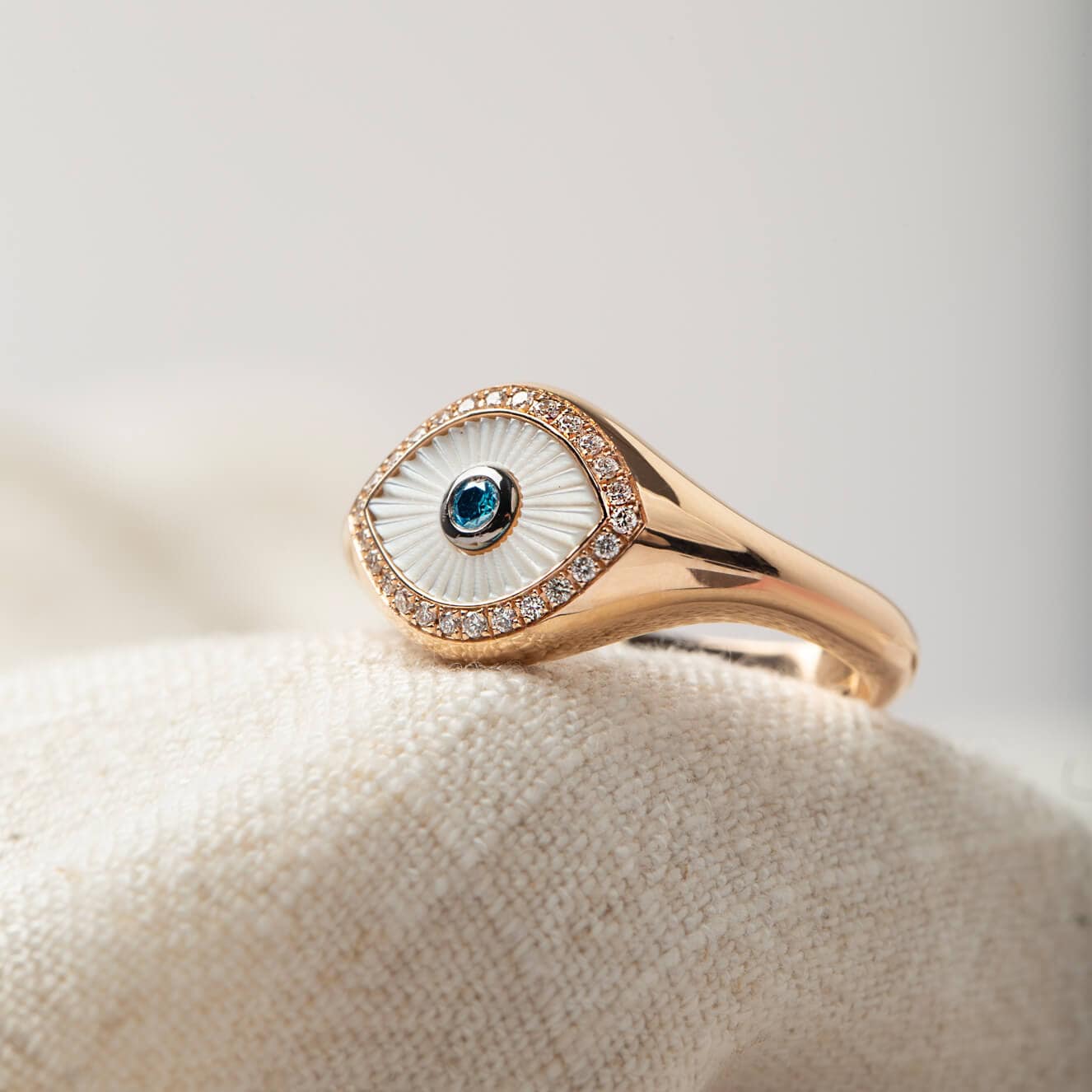 Mother of pearl eye chevalier ring with diamonds — Melina Fachidis (2)