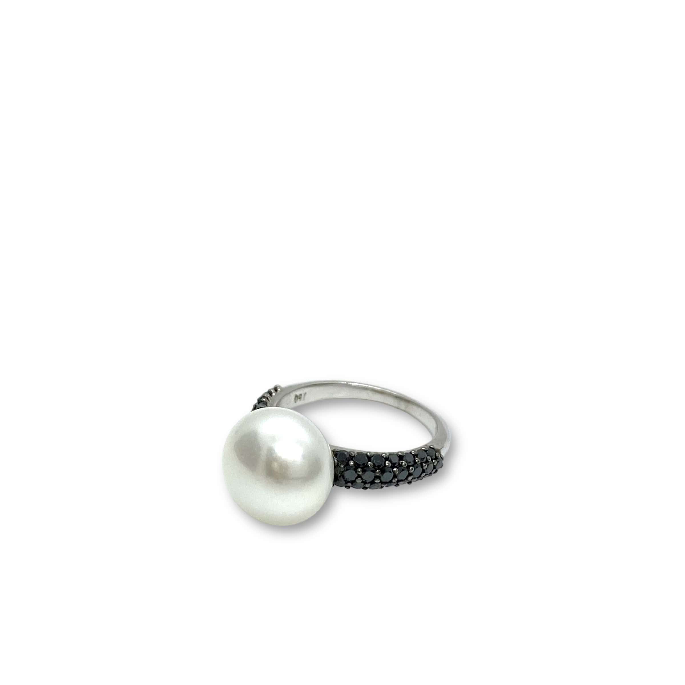 Pearl solitaire ring with black diamonds — Melina Fachidis (7)