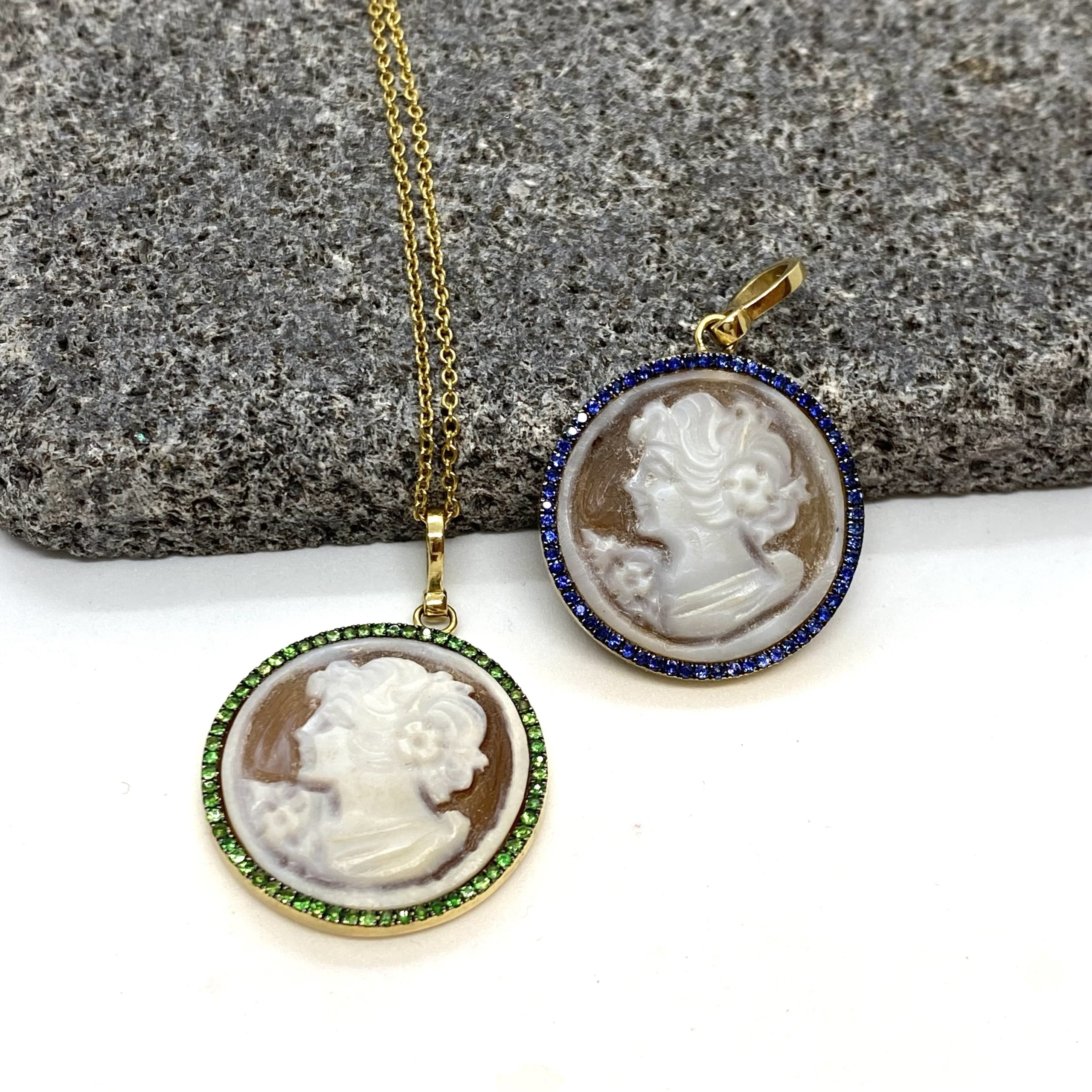 Cameo pendant with blue sapphires — Melina Fachidis (3)