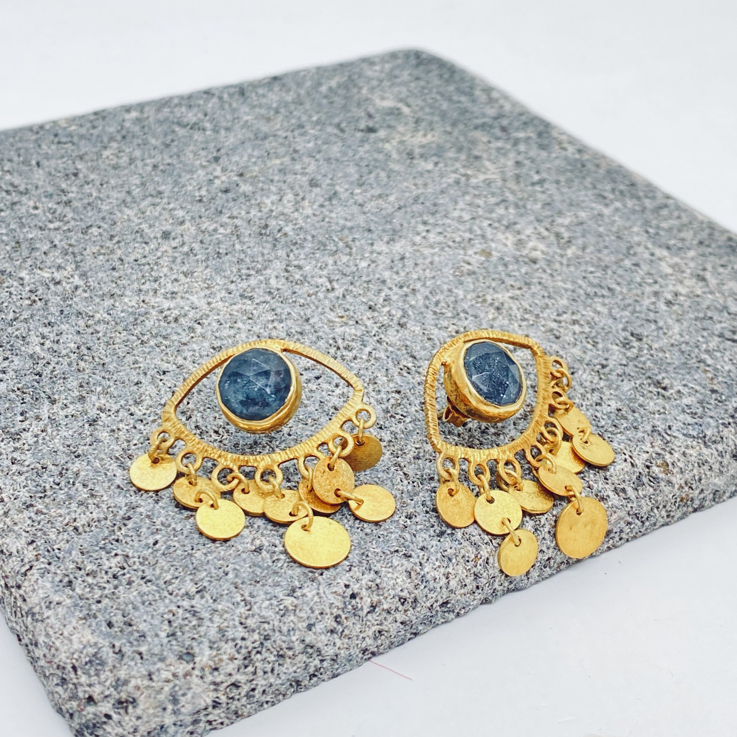 Hematite drops eye earrings — Melina Fachidis (3)