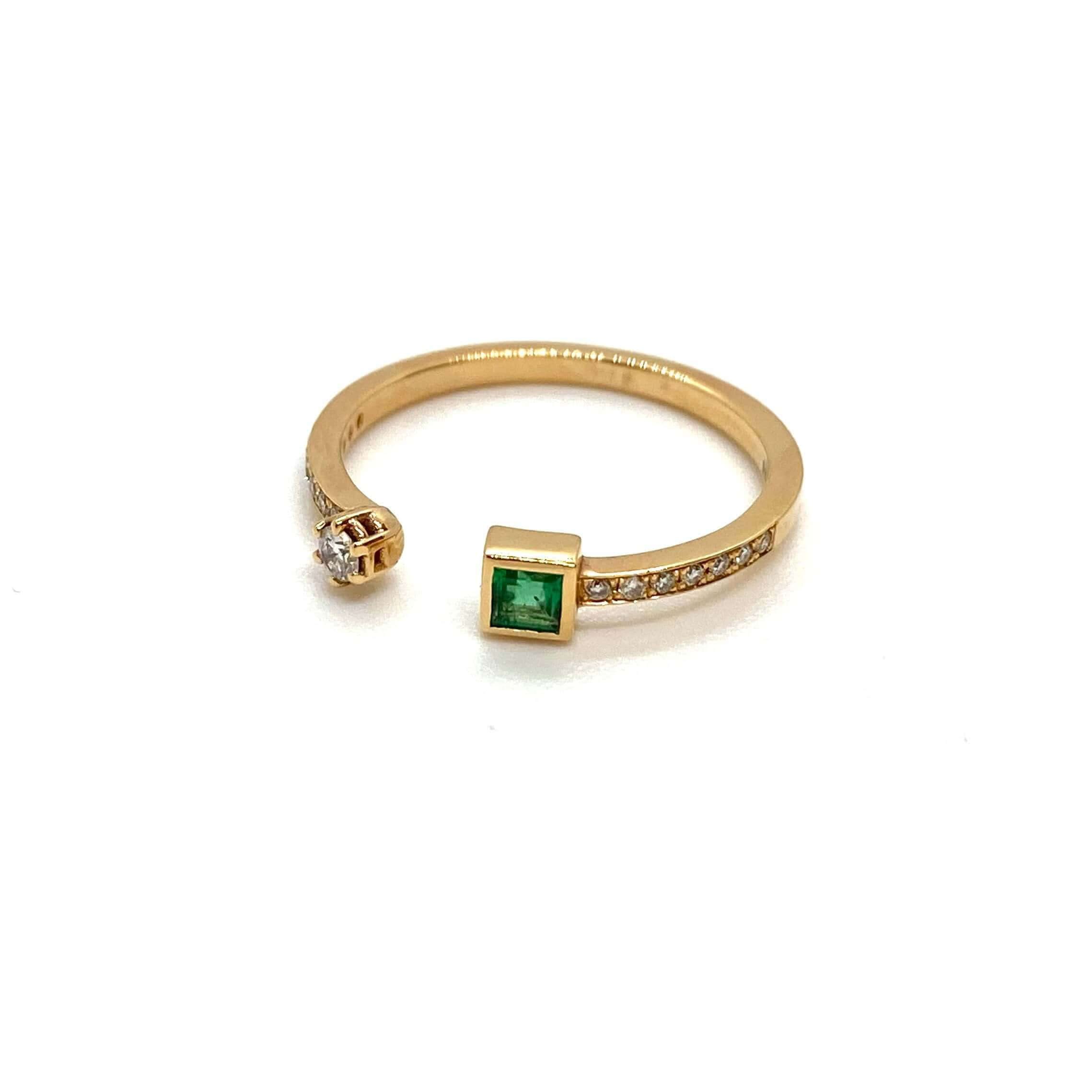 Square emerald and diamond ring — Melina Fachidis (4)