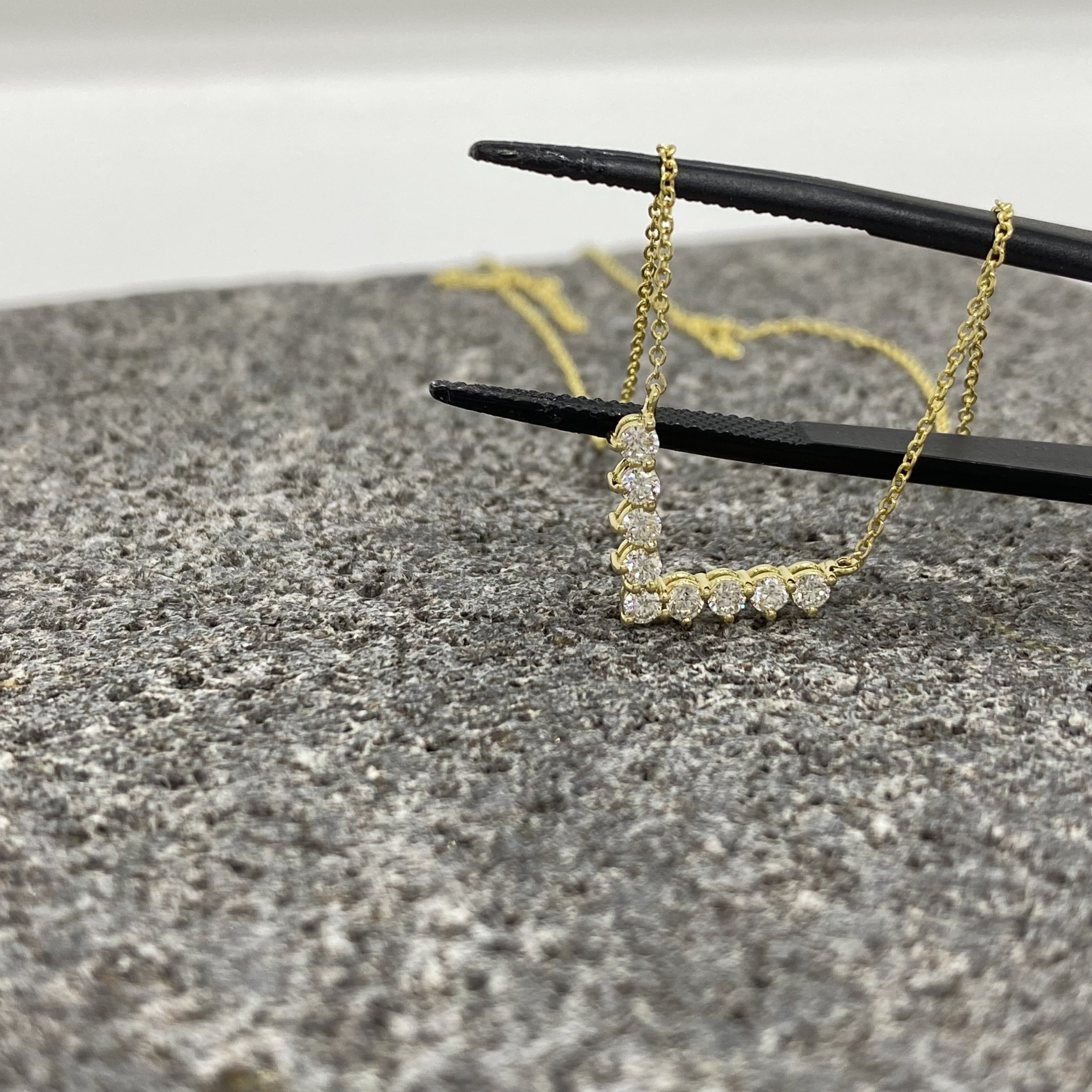 V 9 white diamonds necklace — Melina Fachidis (3)