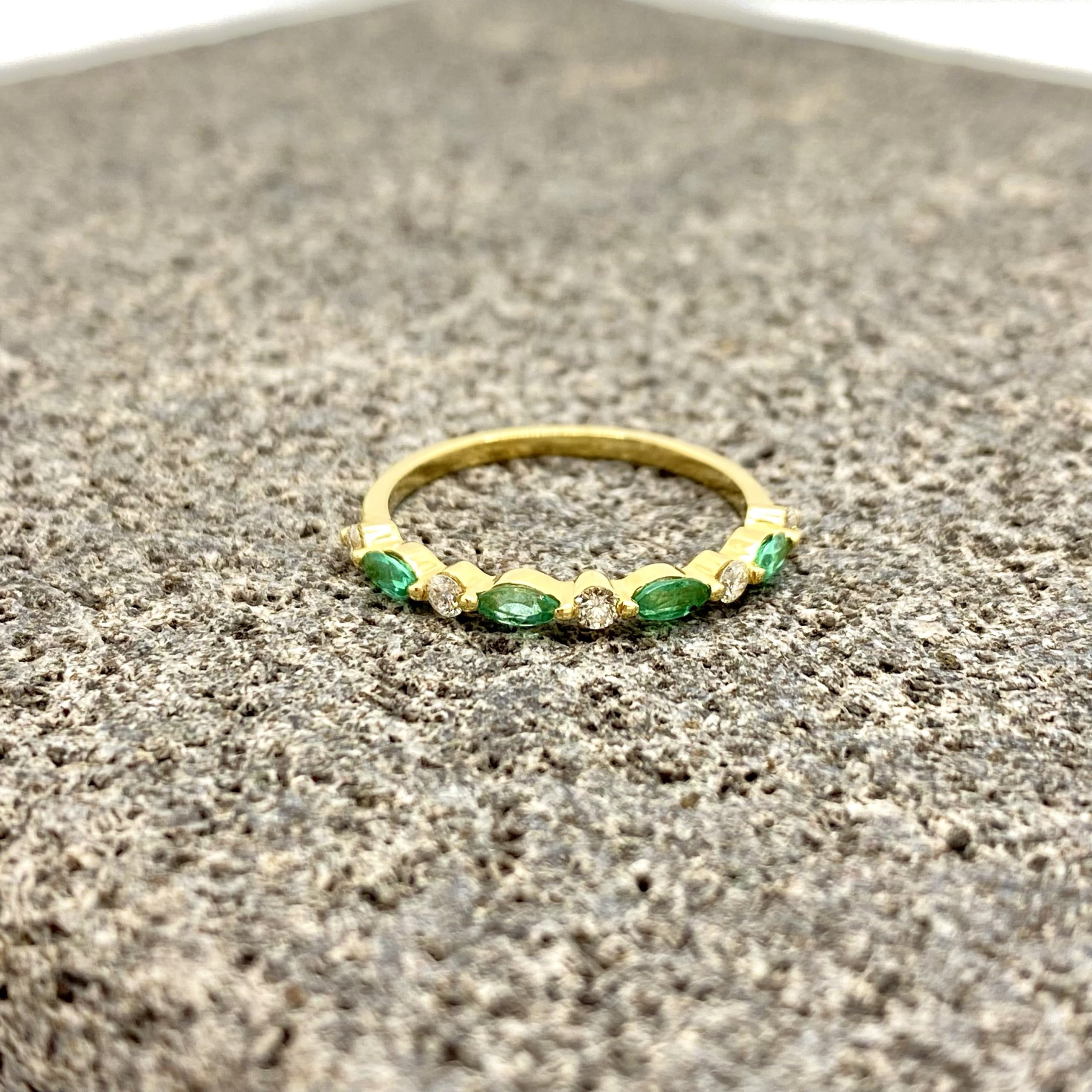 Marquise cut emeralds with white VS diamonds ring — Melina Fachidis (4)