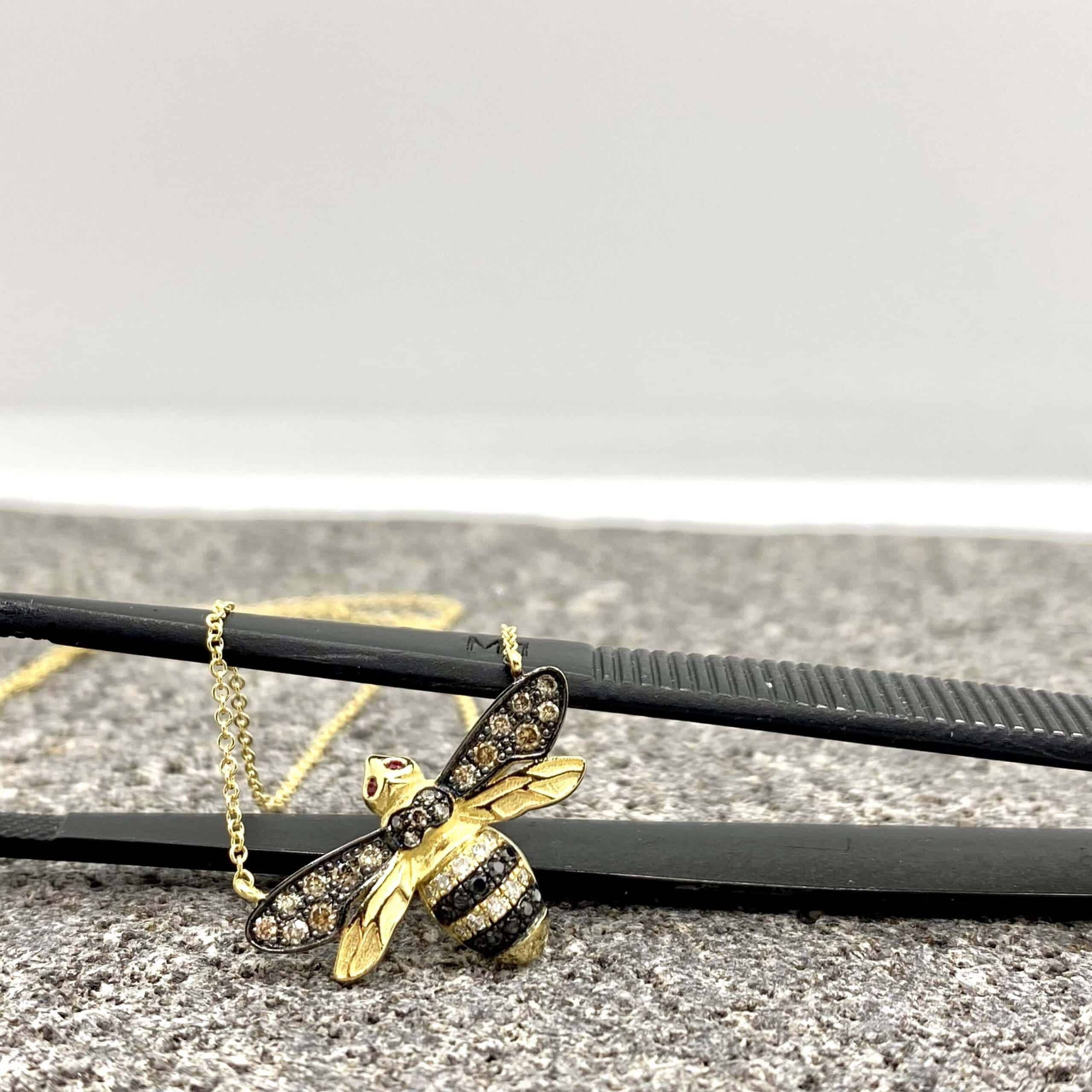 Queen bee diamond necklace — Melina Fachidis (4)