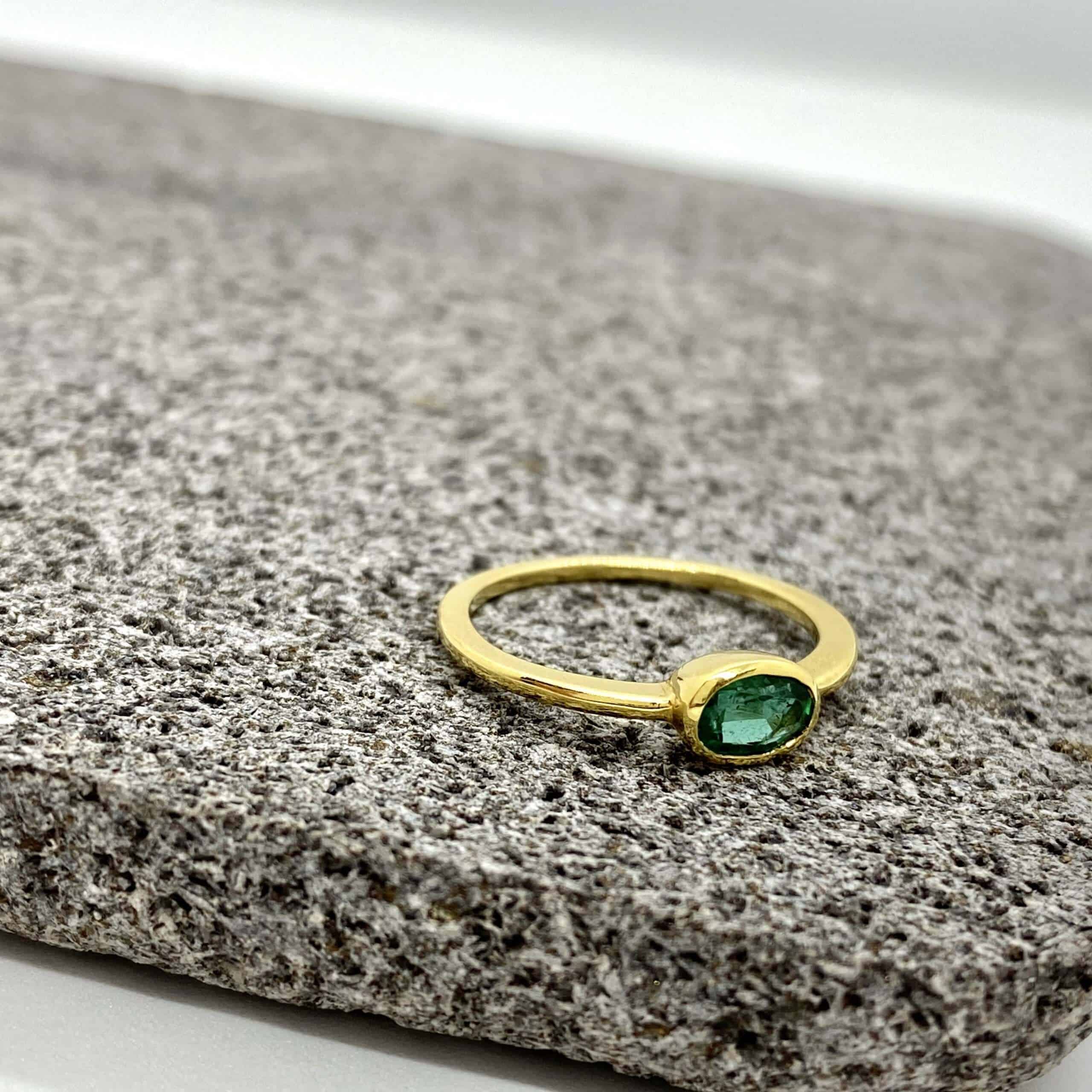 Vivid green emerald promise ring — Melina Fachidis (3)