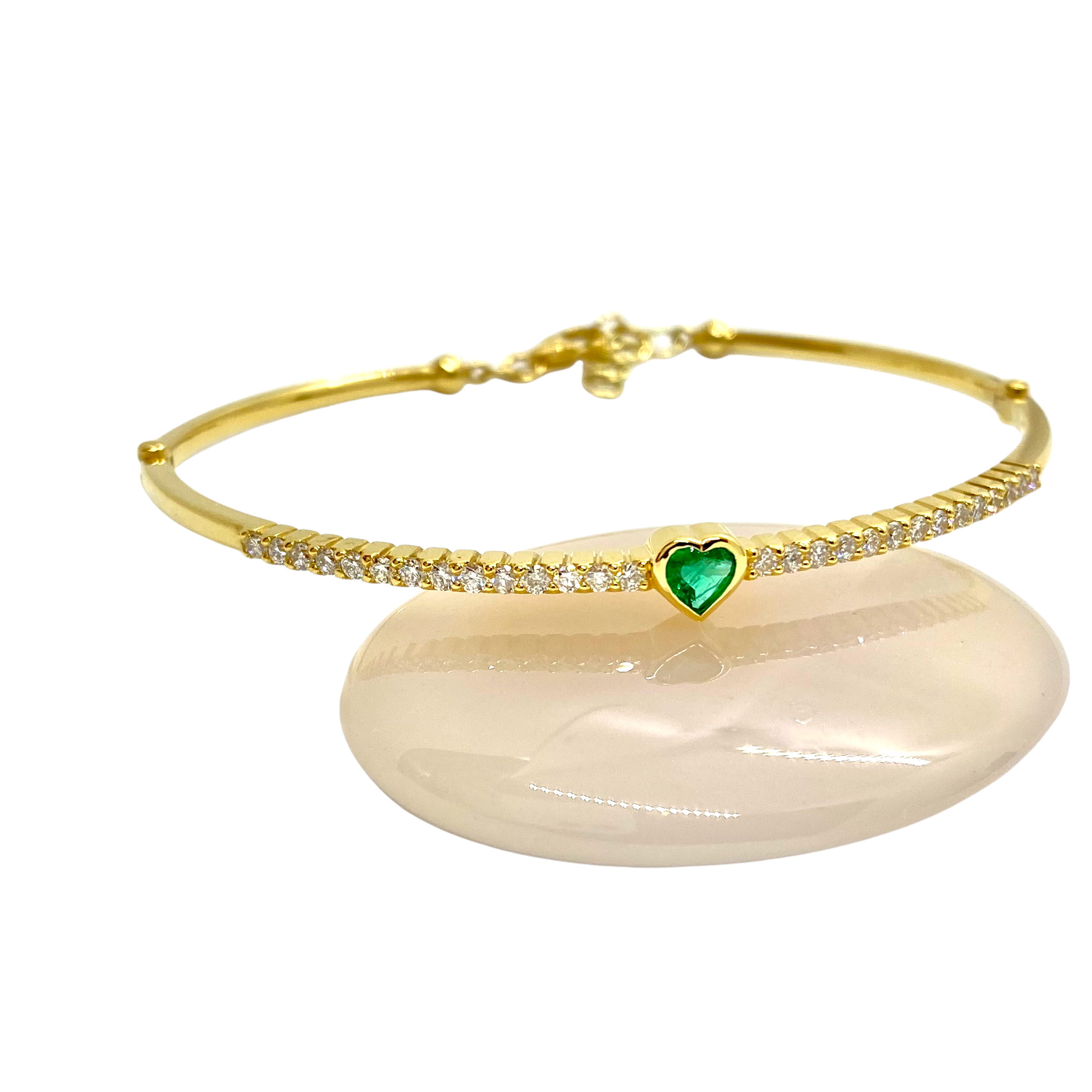 Emerald & diamond 18k yellow gold cuff bracelet — Melina Fachidis (2)