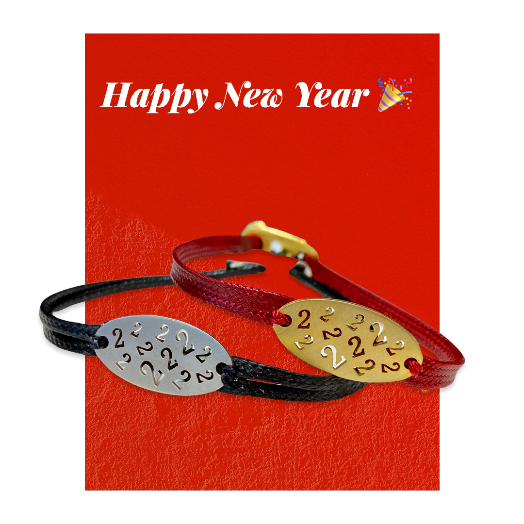 Oval coin 2022 charm bracelet — Melina Fachidis (4)