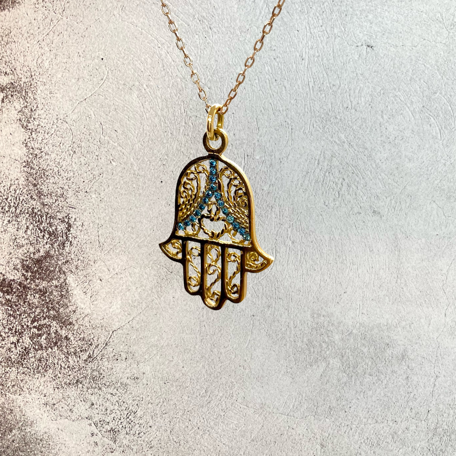 Fatima pendant with blue diamonds — Melina Fachidis (4)