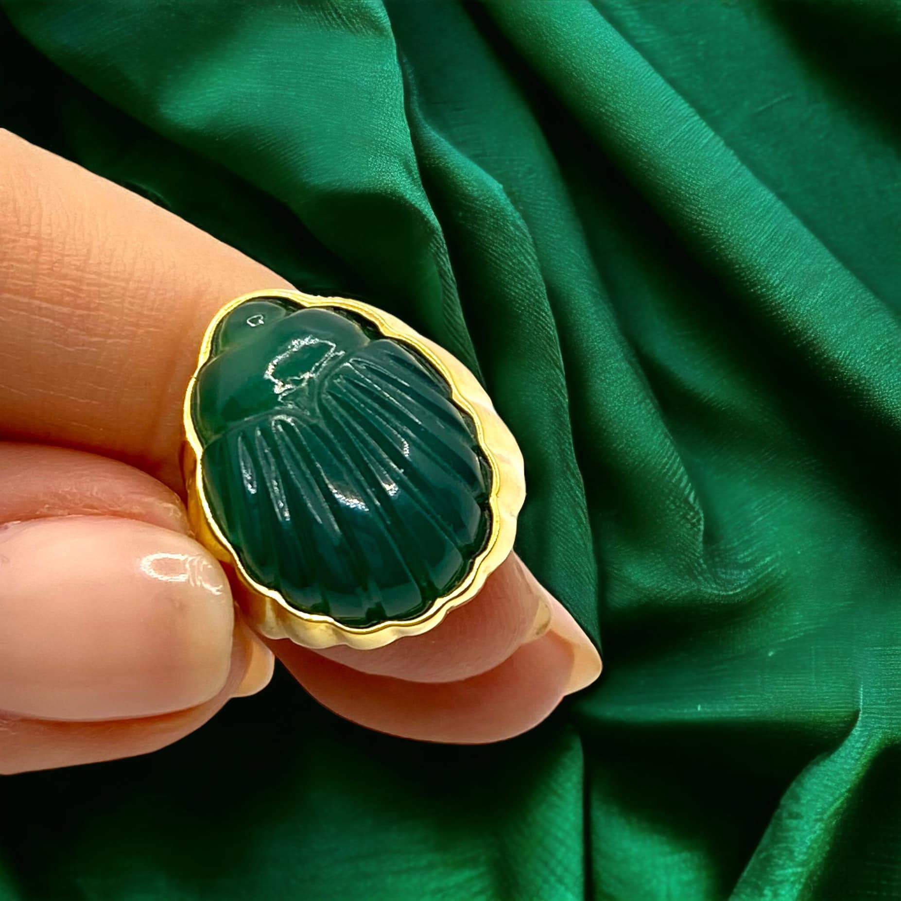 Green scarab unisex signet ring — Melina Fachidis (2)