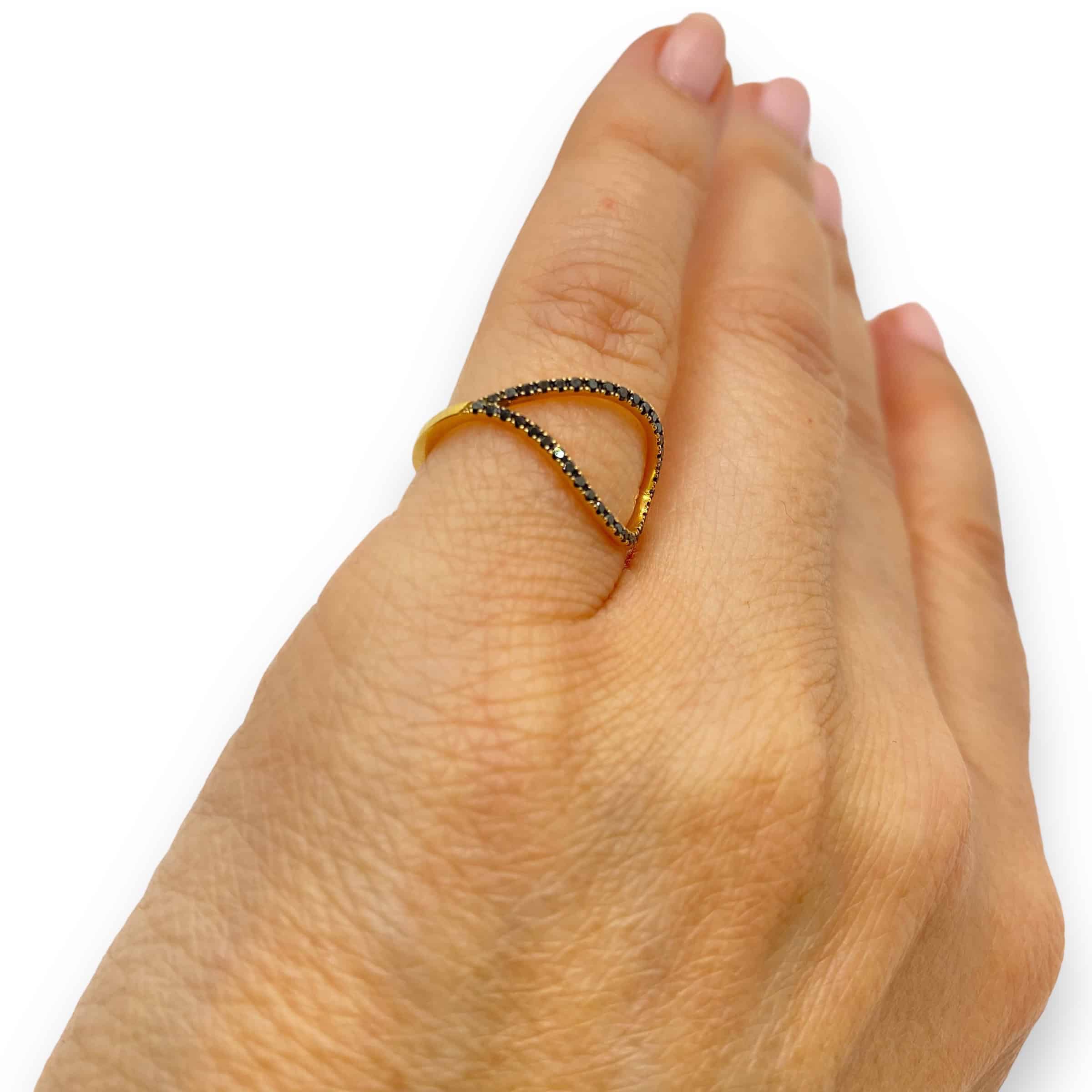 Black diamond drop-shaped pinky ring — Melina Fachidis (5)