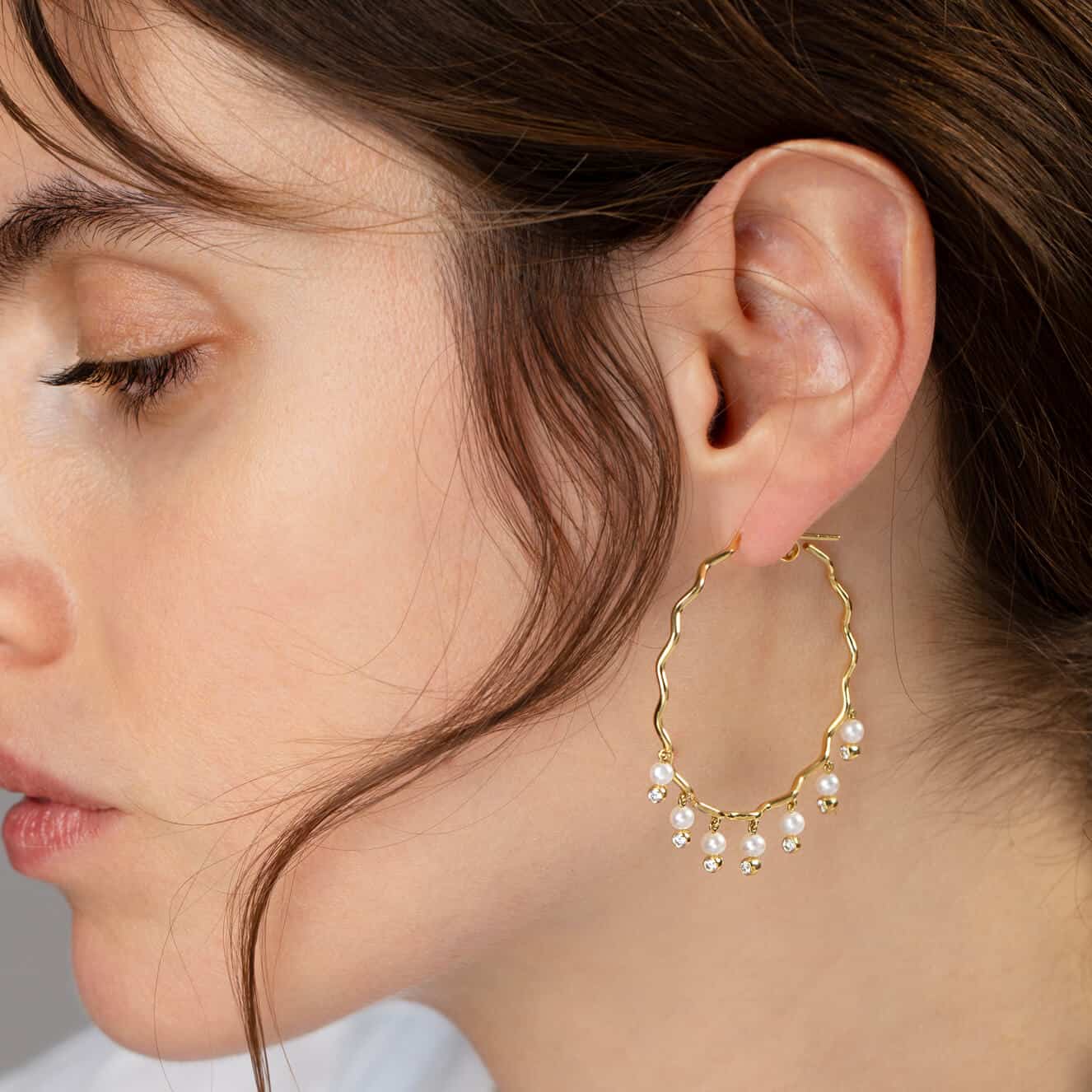 Wavy hoops with dangling pearls and diamonds — Melina Fachidis (3)